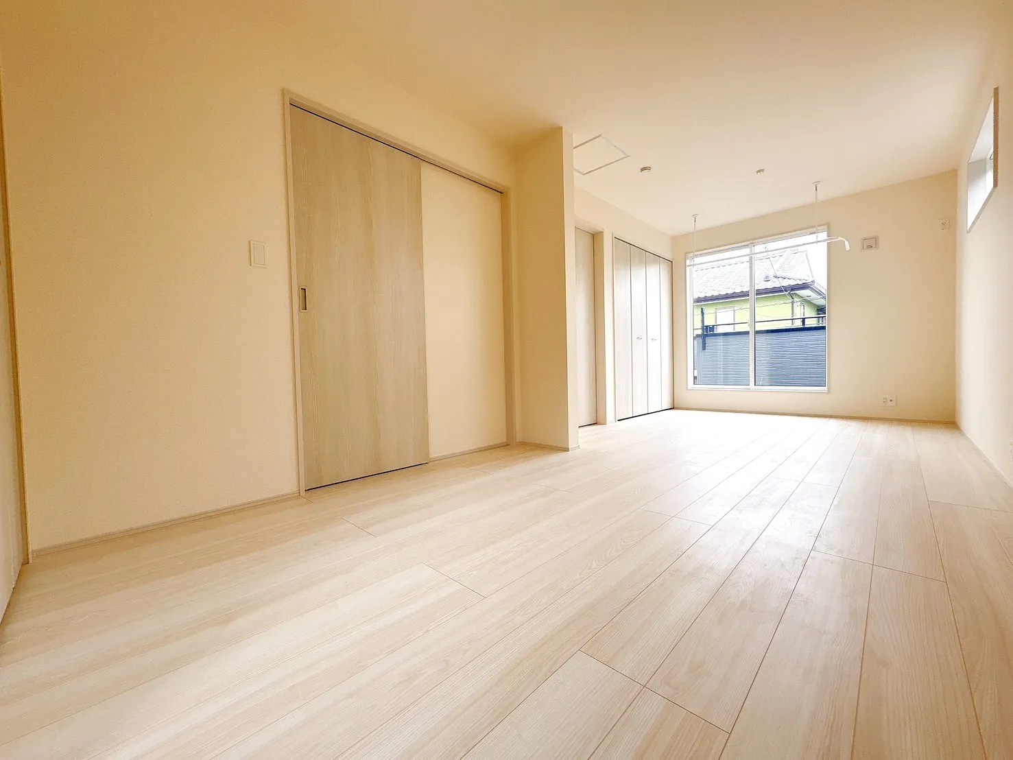 【洋室(10.5帖)】将来こども部屋として1部屋を2つの部屋にアレンジできるフレキシブルルーム(10.50帖)※将来2部屋として利用の場合、間仕切壁工事は有償となります。