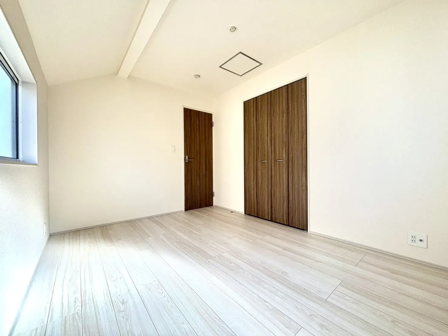 1号棟リビング以外の居室