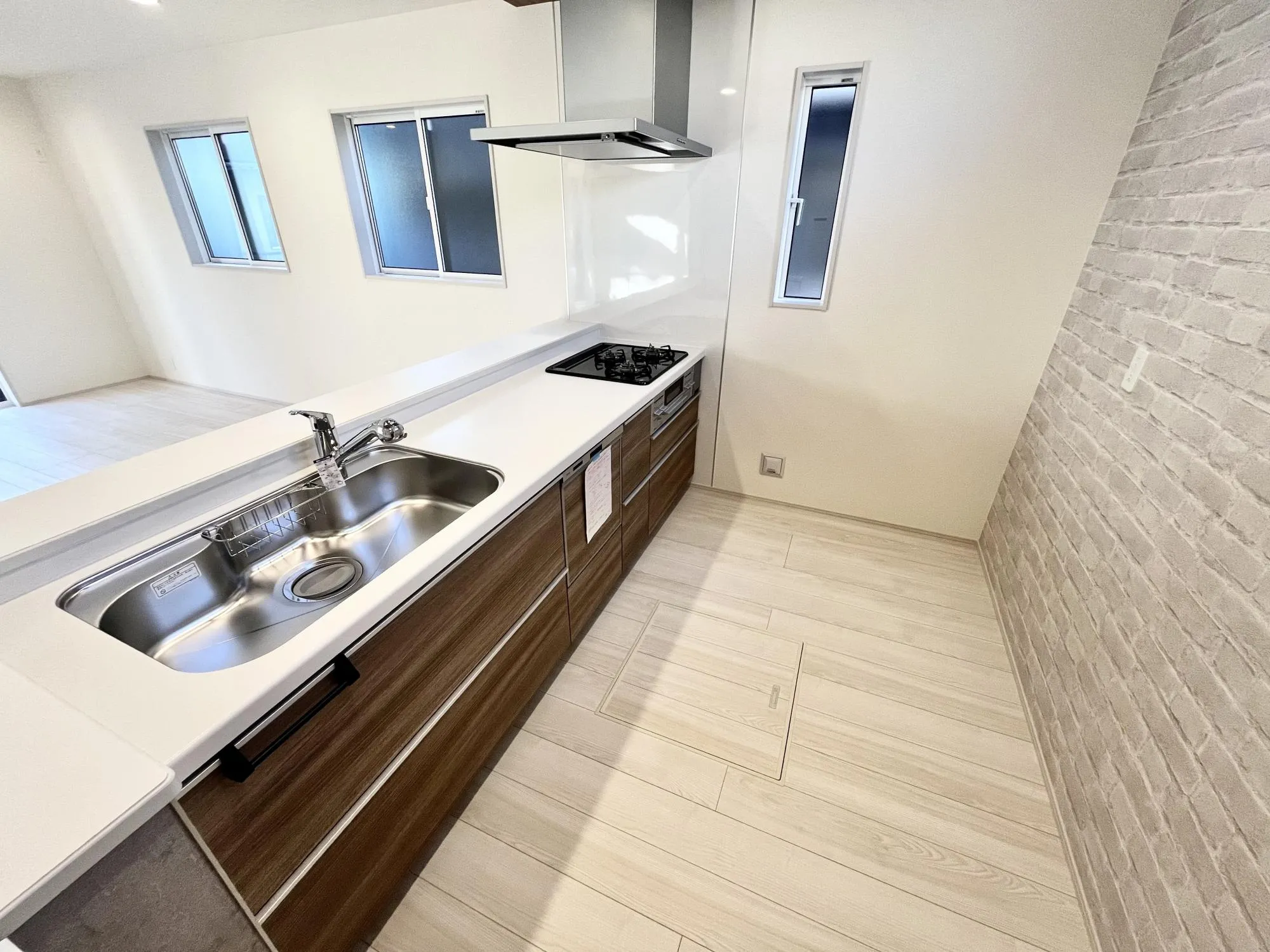 忙しい日に嬉しい食洗器もついております