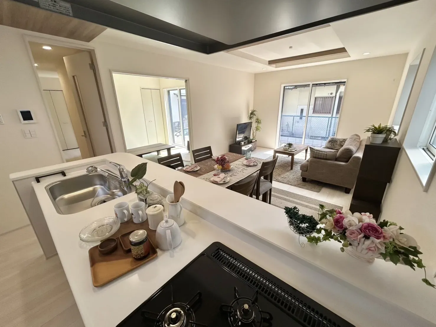 LDK　家具付の販売ではありません。