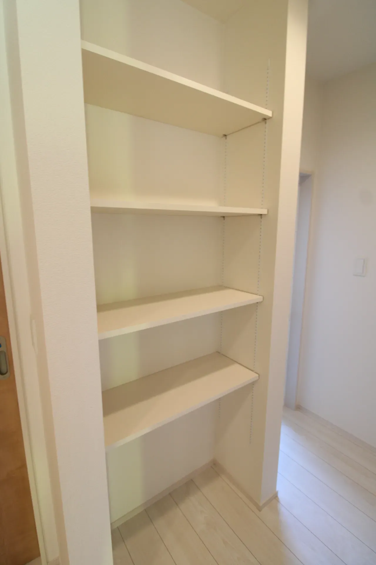 パントリー可動棚