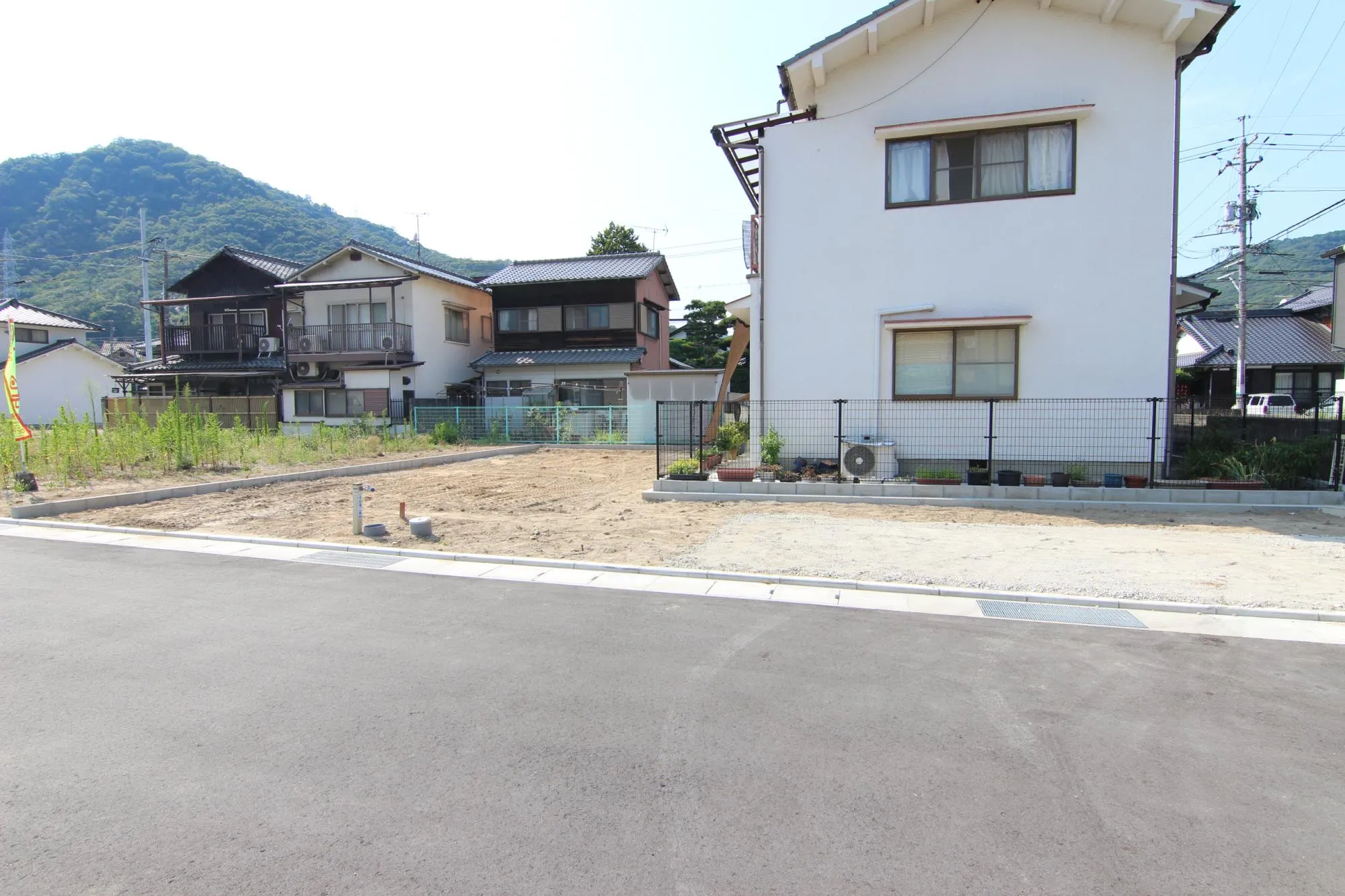 前面道路から見た宅地