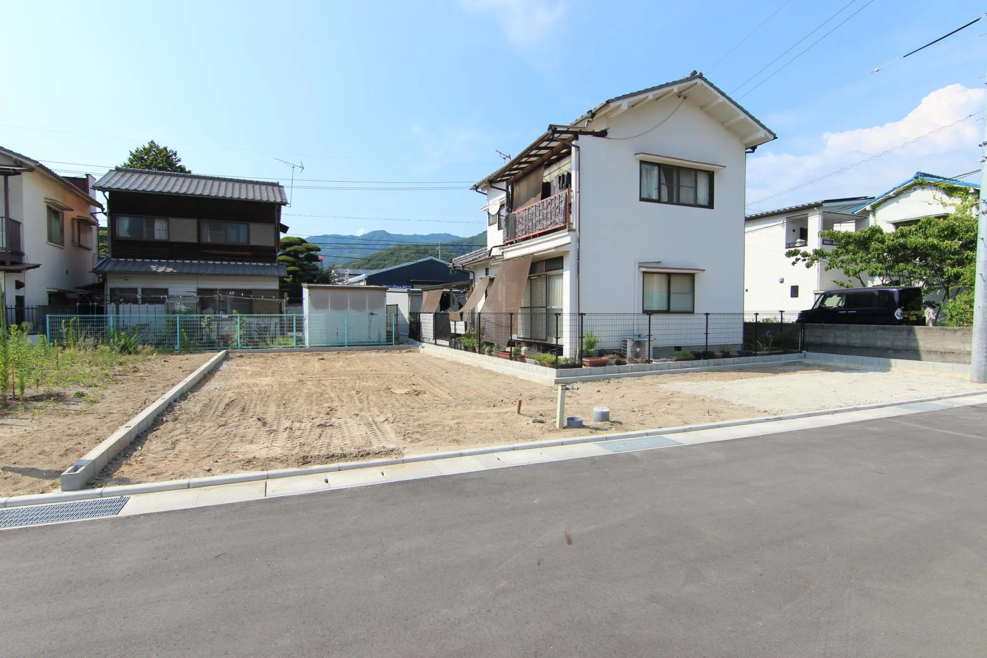 前面道路から見た宅地