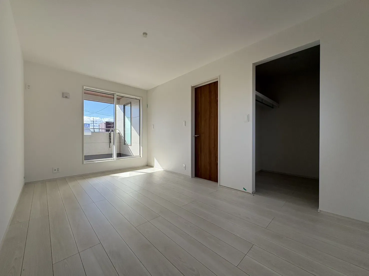 洋室(7.5帖)　1月11日撮影