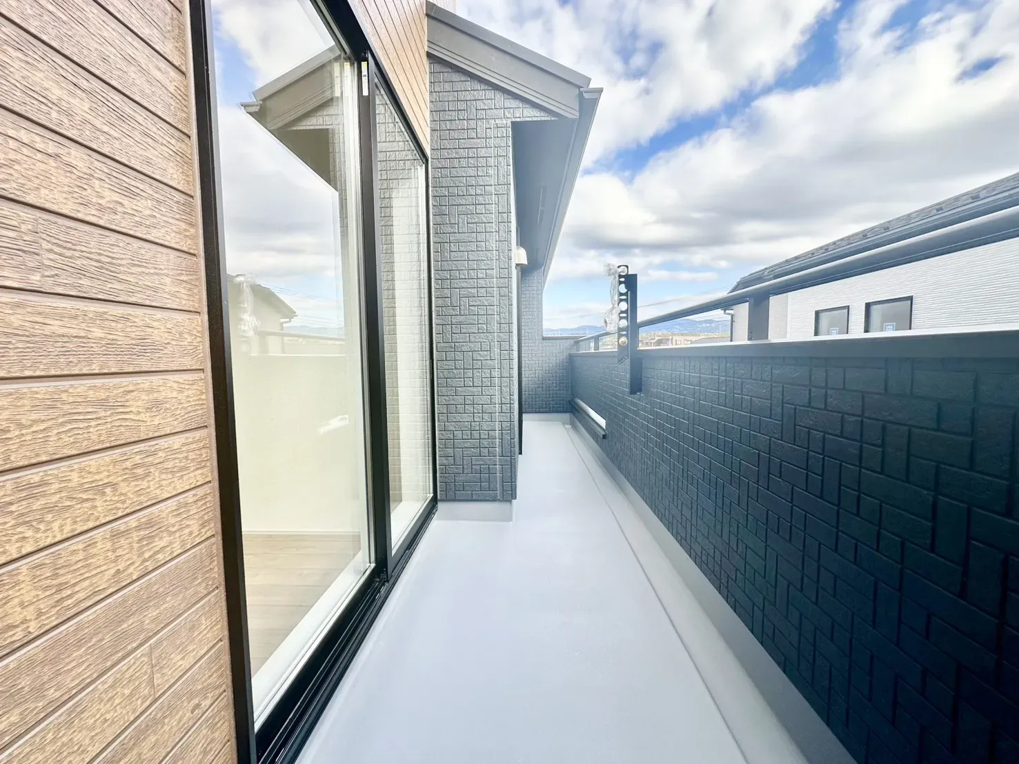 1号棟:バルコニー(11/22)