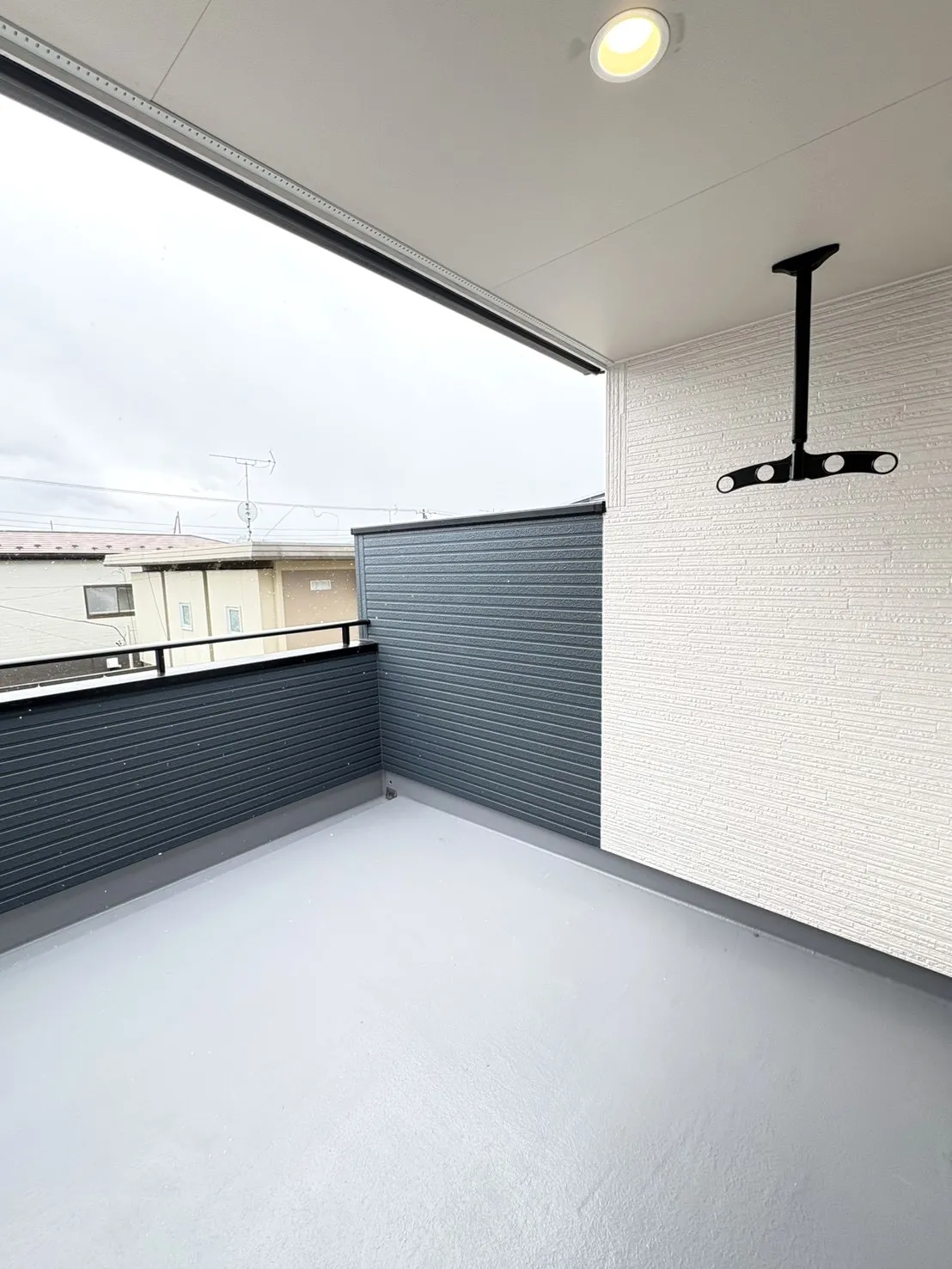 【バルコニー】【2号棟】