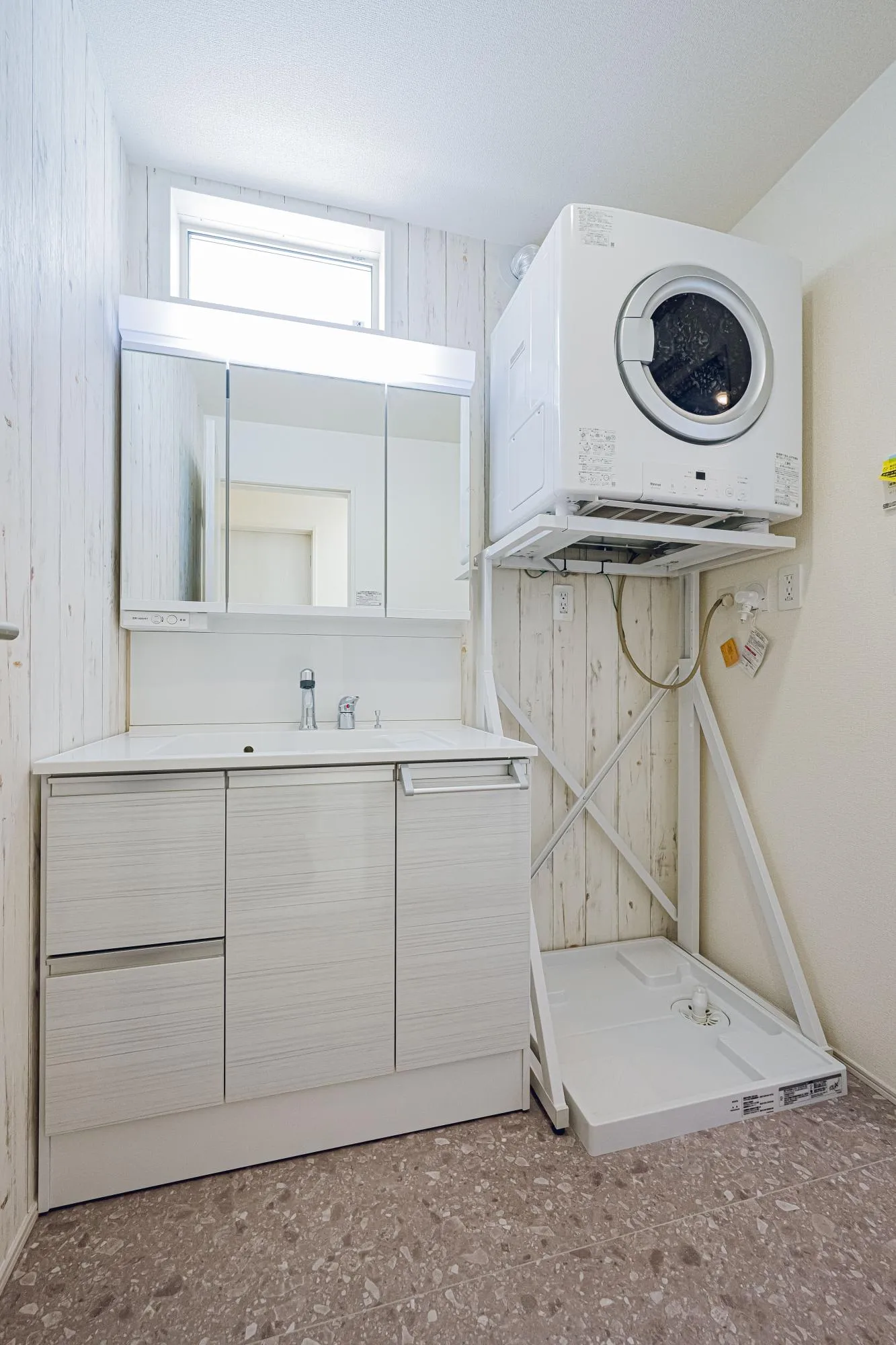 2号棟:2階洗面室