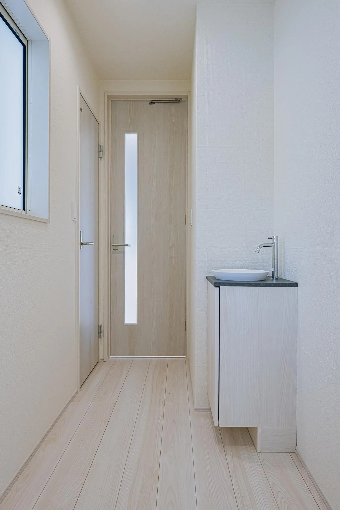 2号棟:玄関廊下