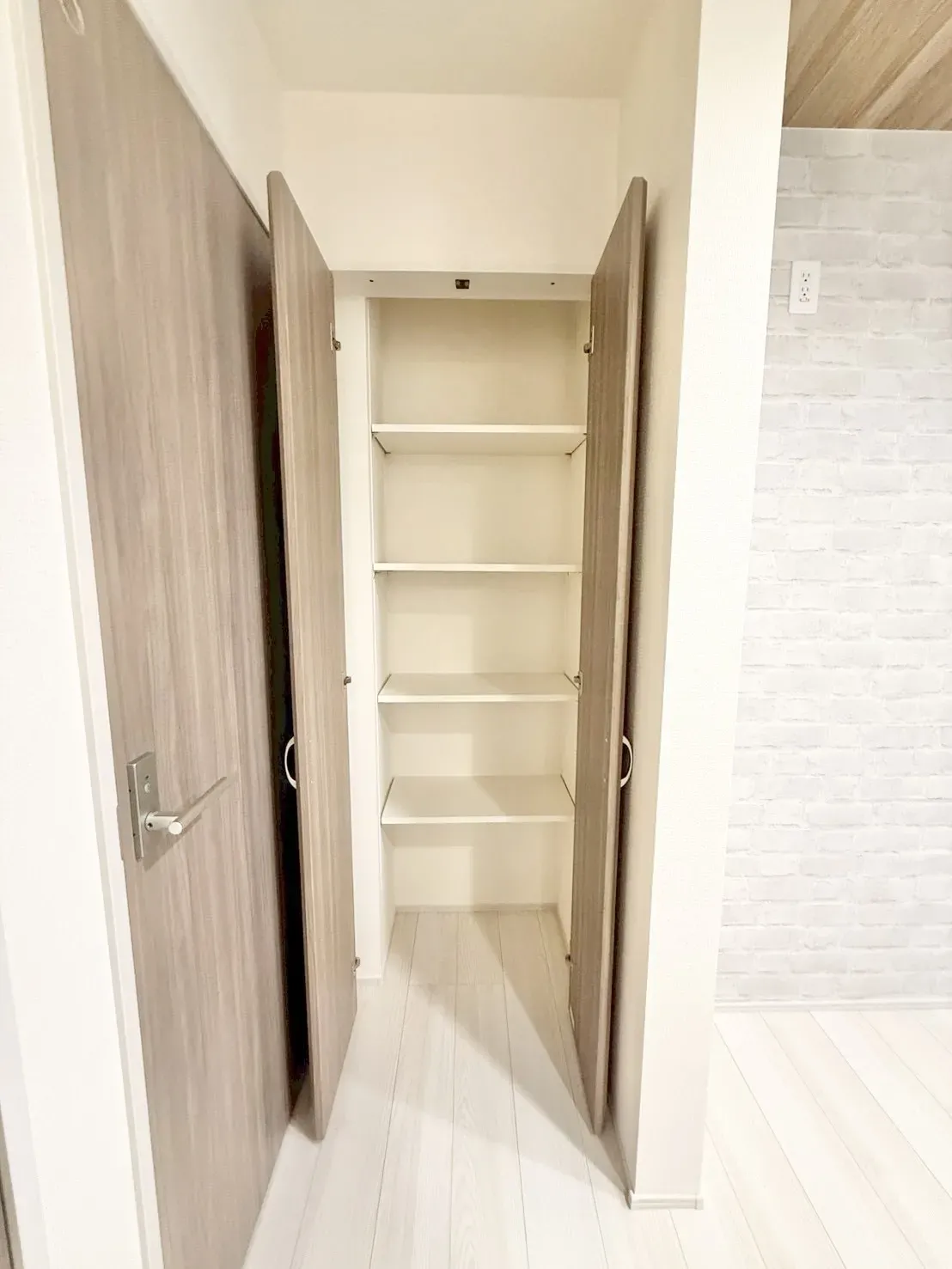 【キッチン横収納 | 1号棟】