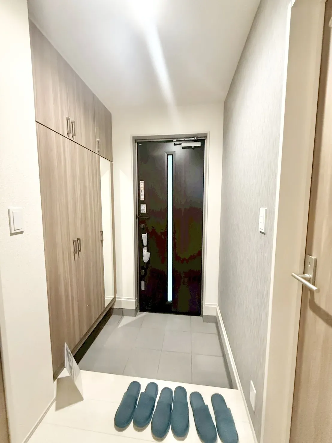 【玄関 | 1号棟】 