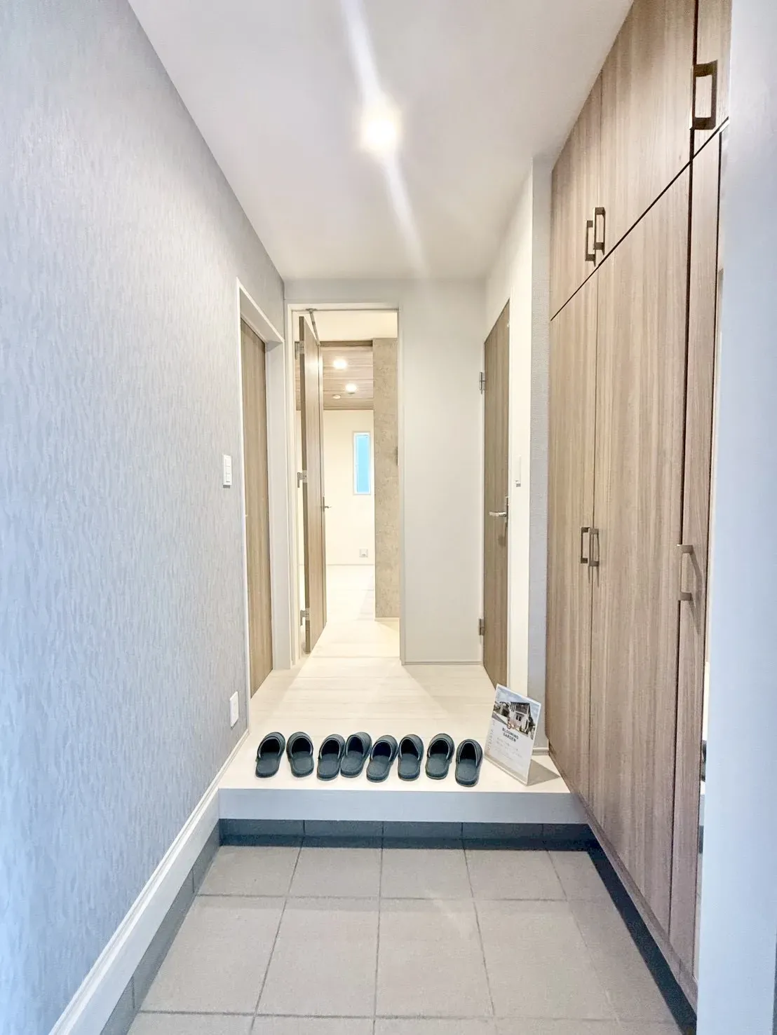 【玄関 | 1号棟】 