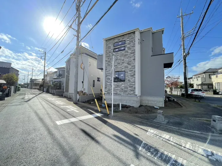 手前:1号棟 奥:2号棟