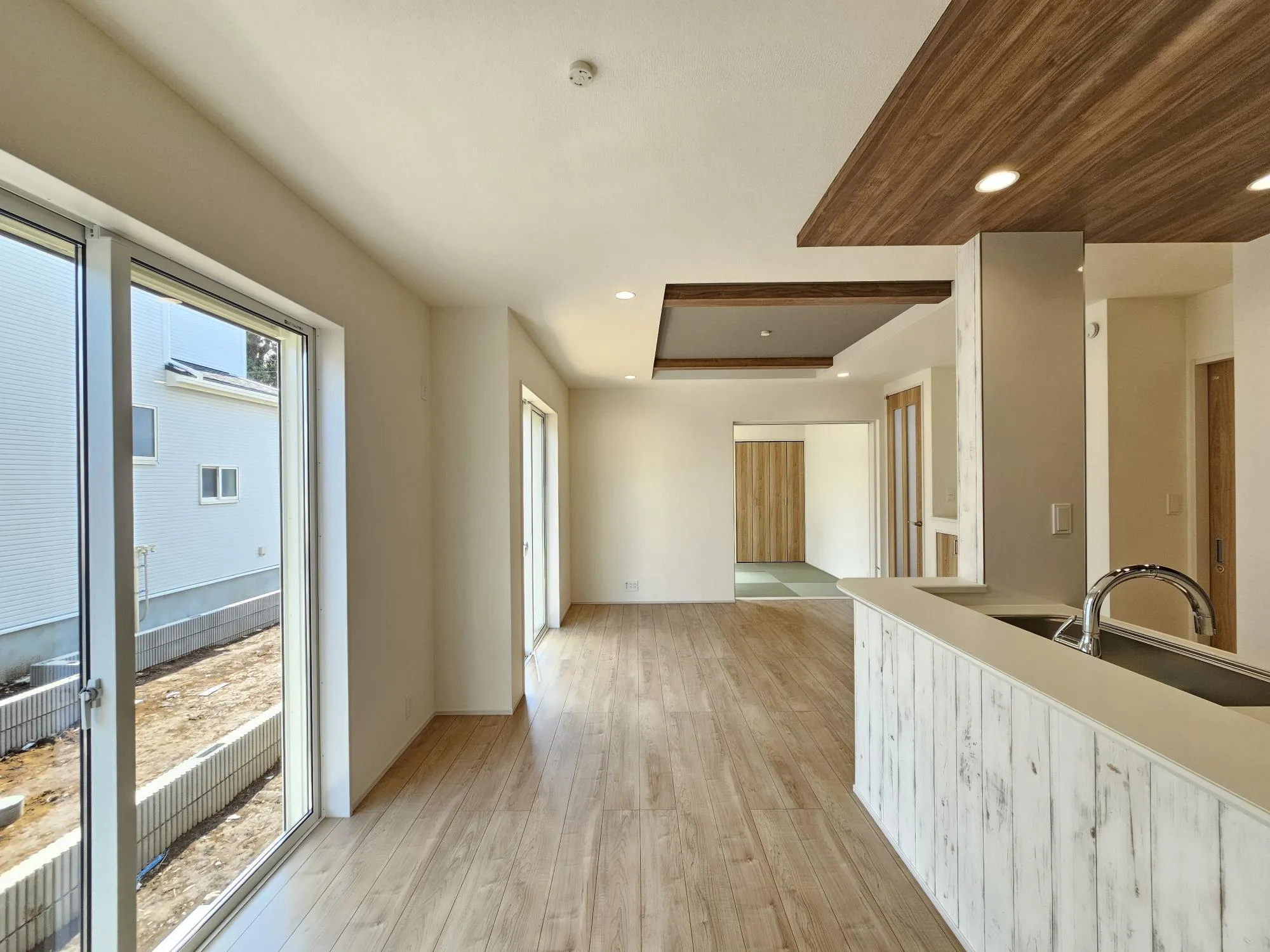 1号棟　LDK(16.0帖)