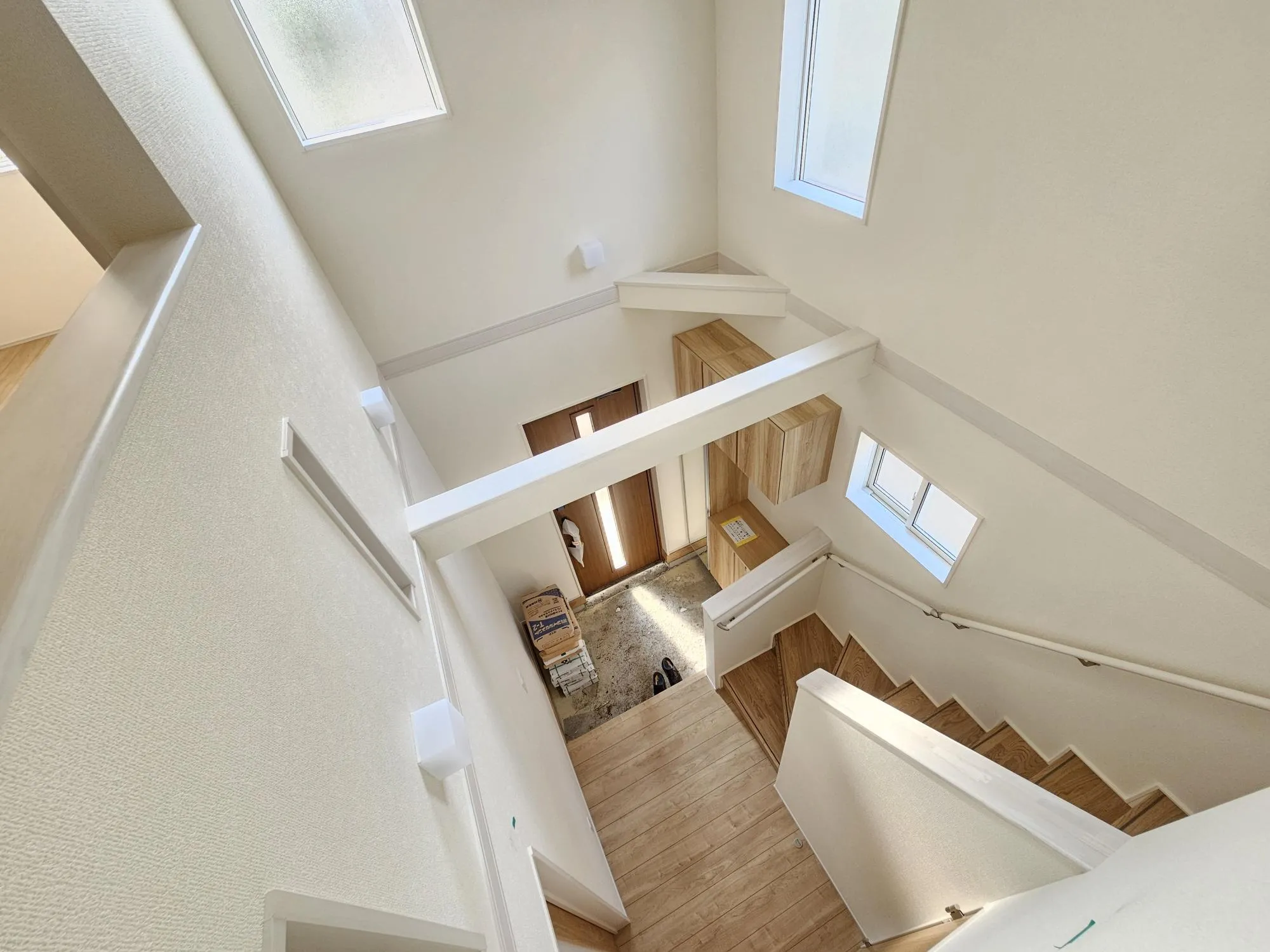 1号棟　玄関吹き抜け