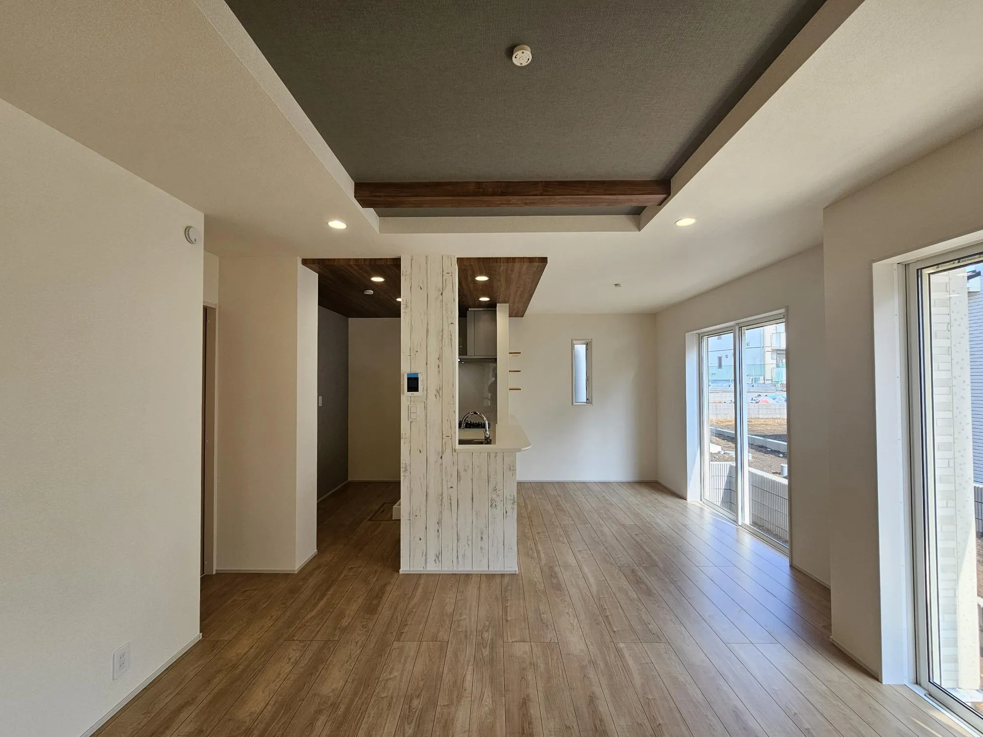 1号棟　LDK(16.0帖)