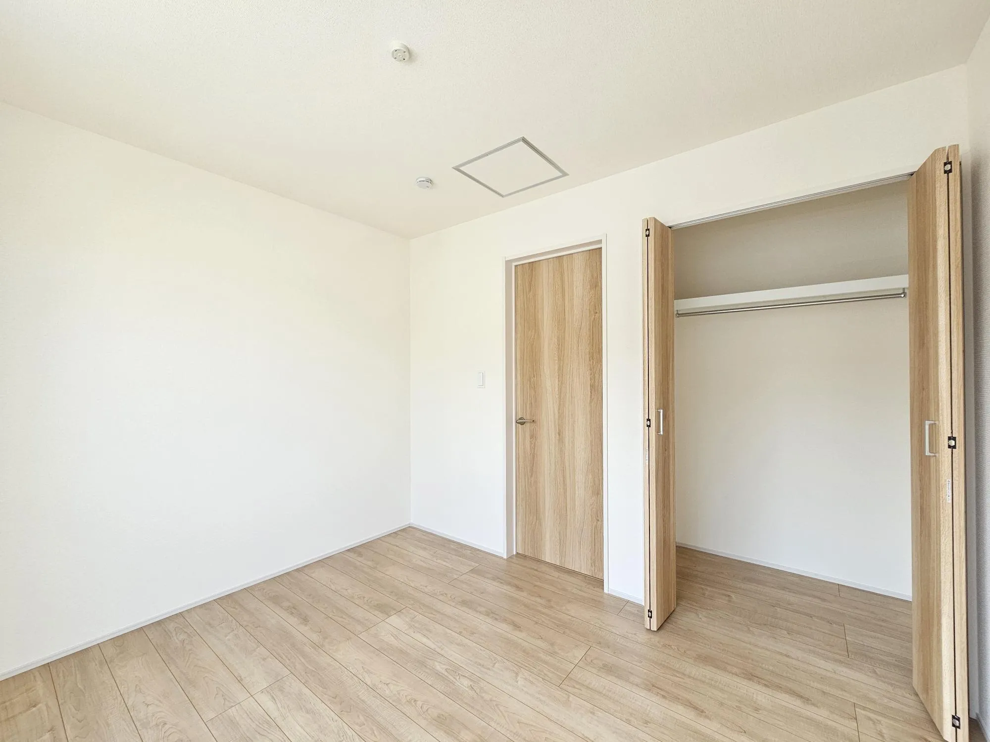 1号棟　洋室①(5.25帖)