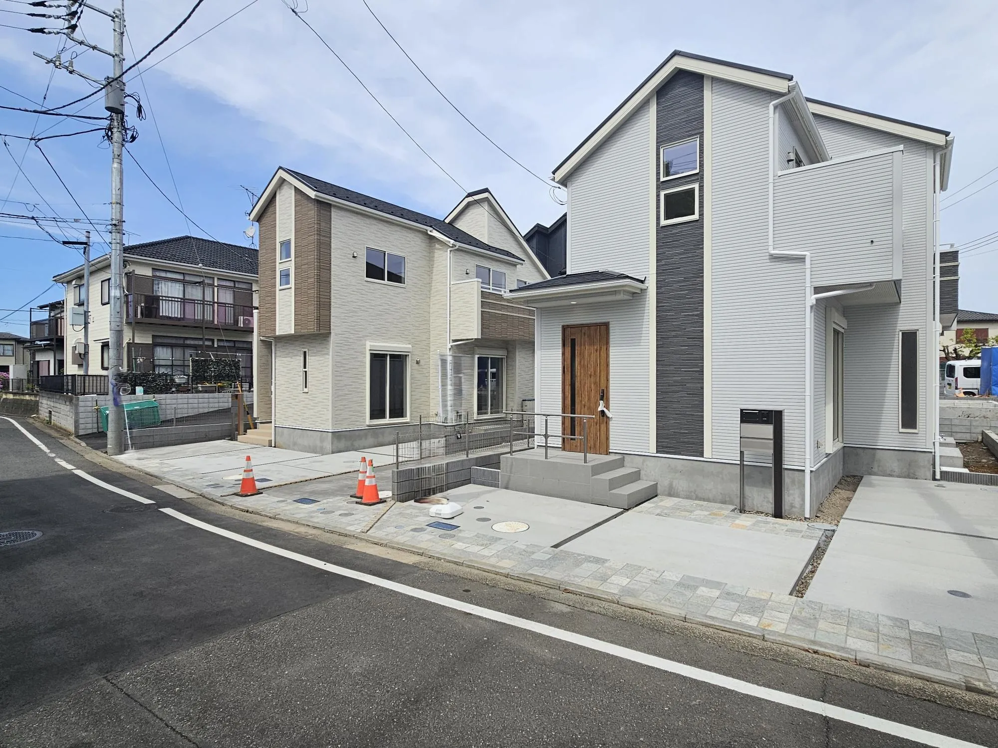 販売現地①③(R8.4.21)
長期優良住宅全棟取得!
資料請求等お気軽にお問い合わせください!