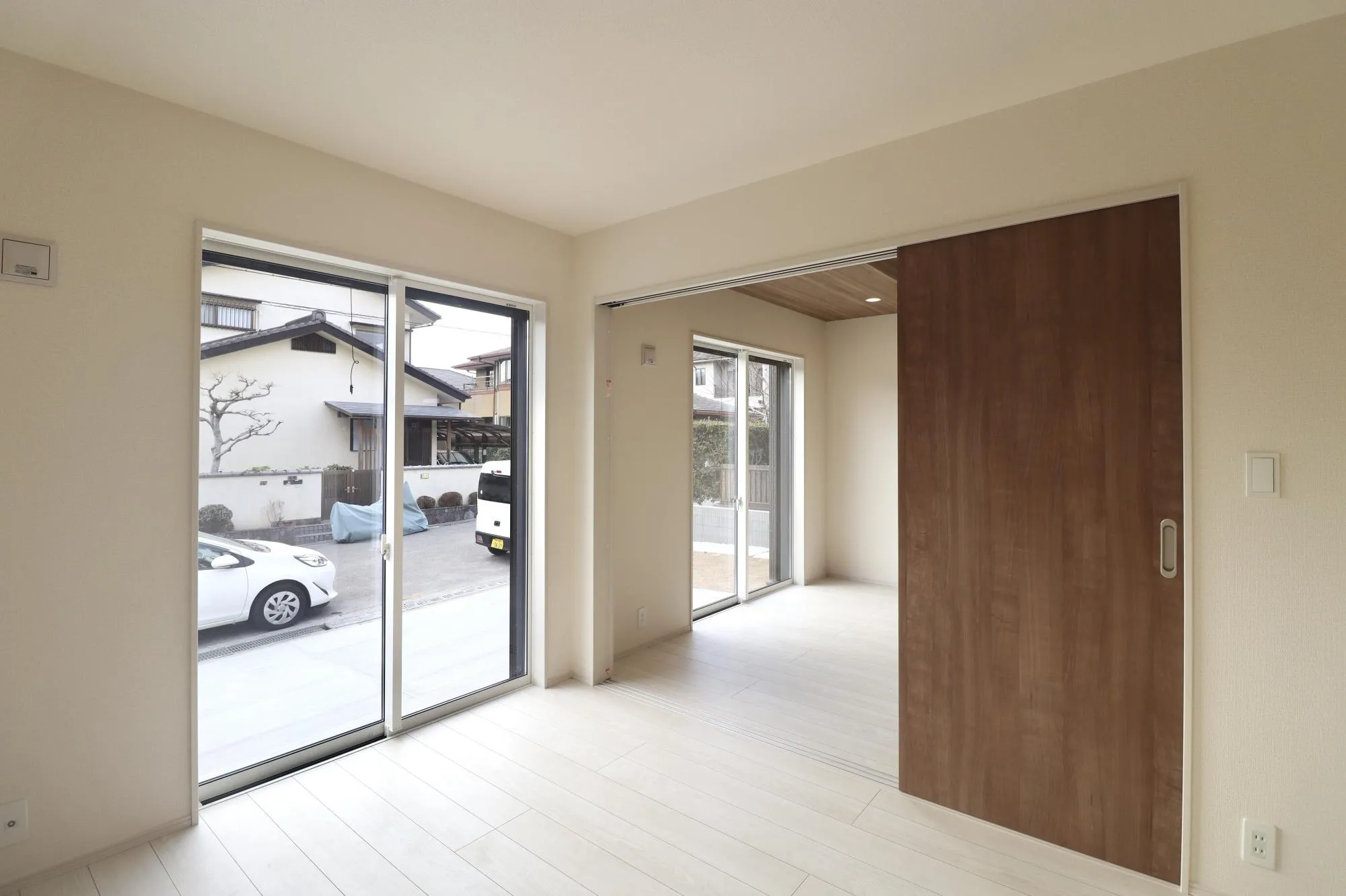 【洋室(5.34帖)】