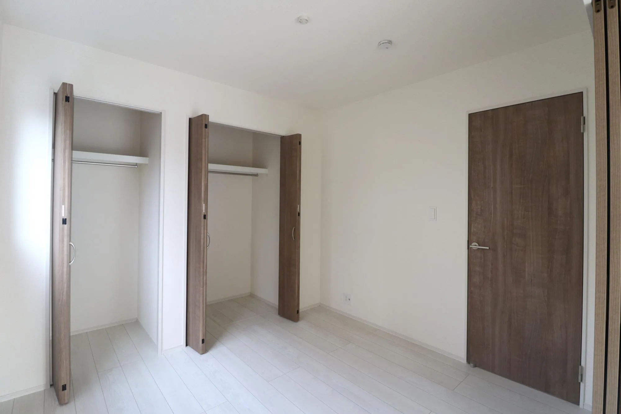 【洋室(4.82帖)】