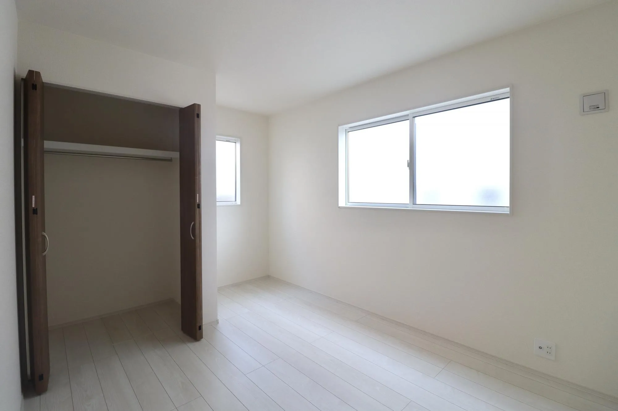 【洋室(6.0帖)】