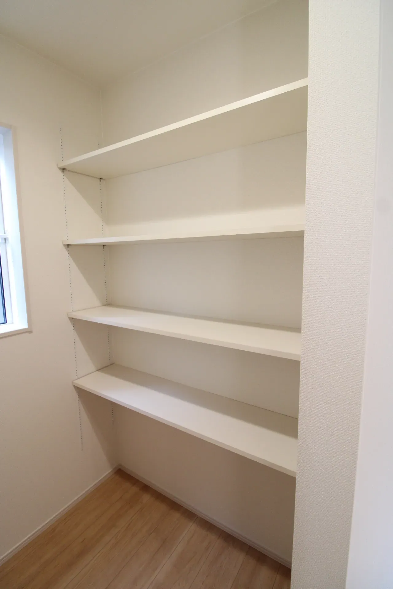 パントリー可動棚