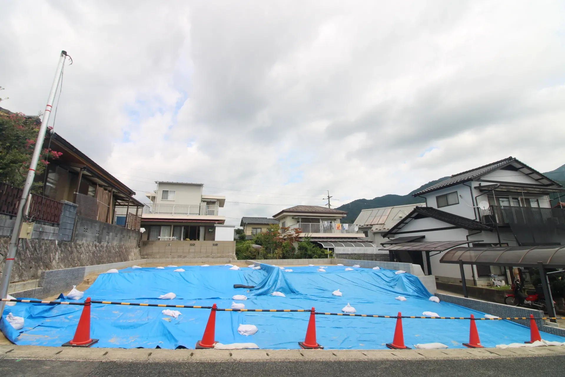 前面道路から見た宅地