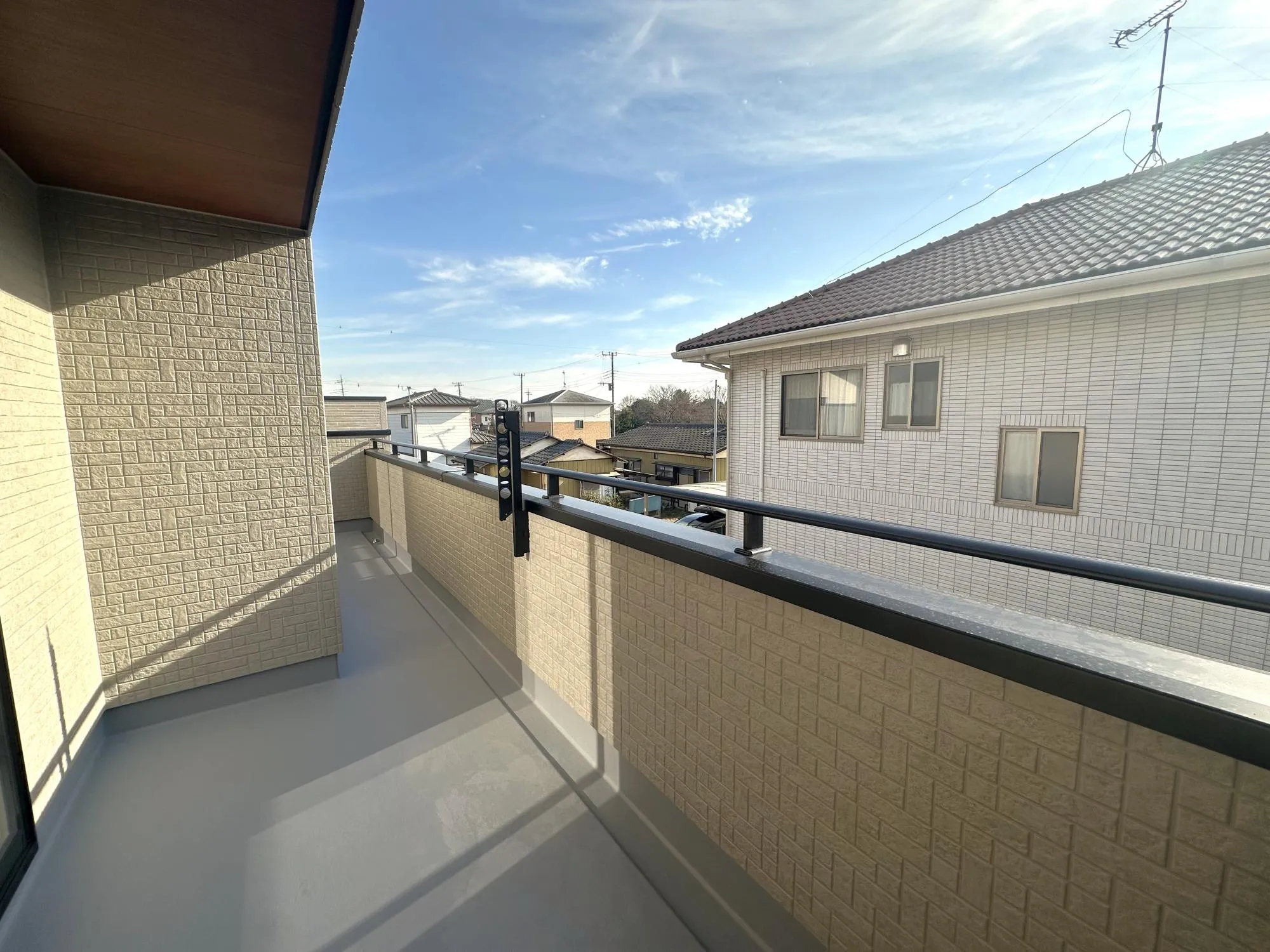 ①　バルコニー