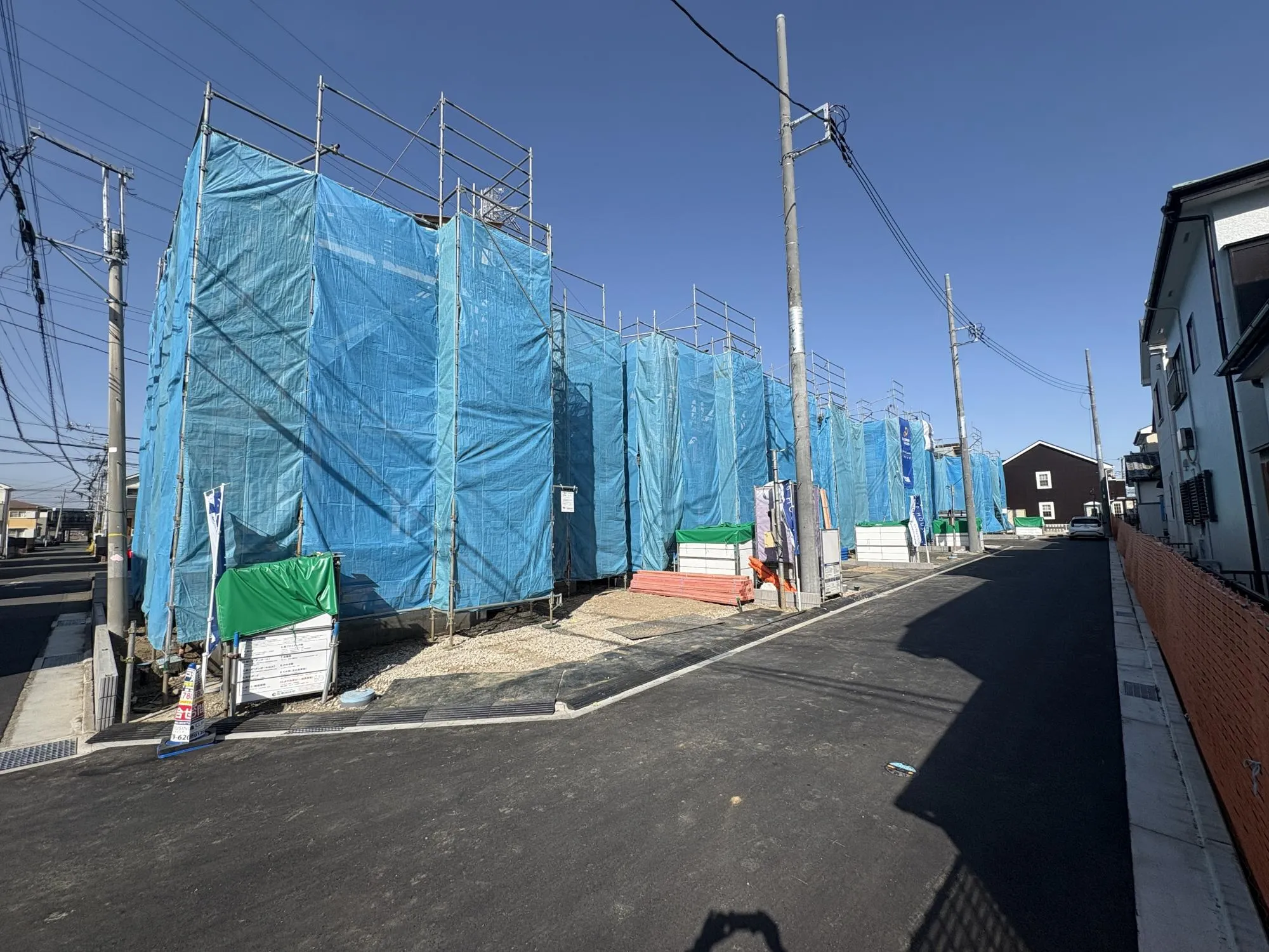 販売現地