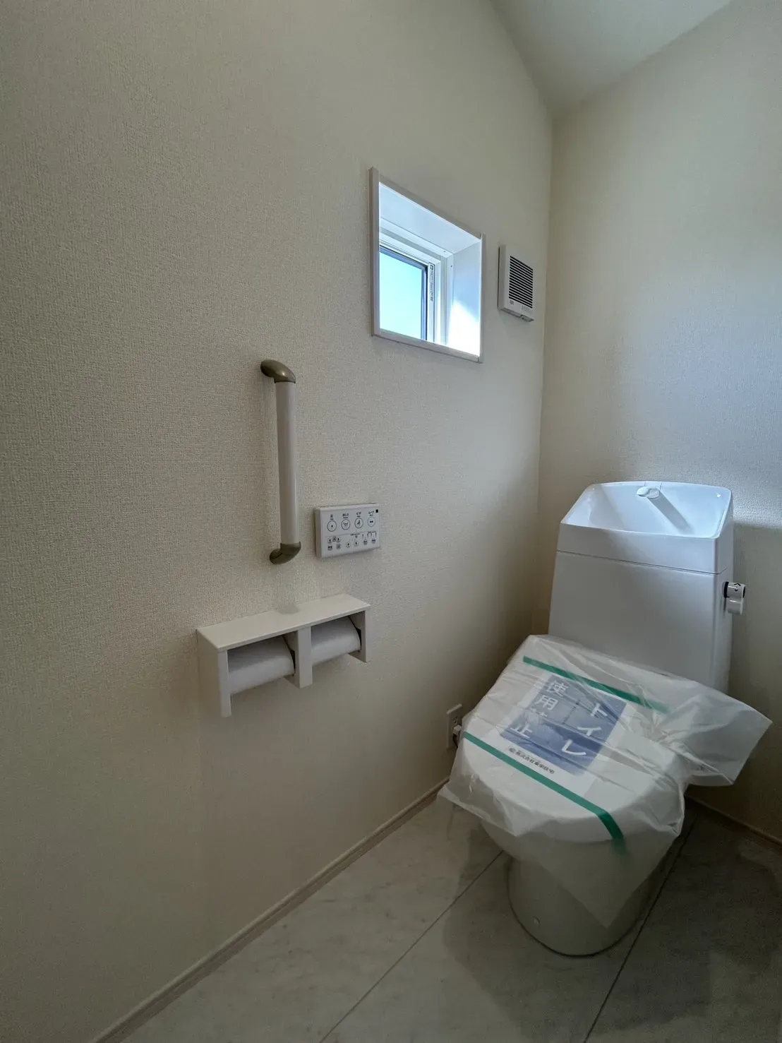 【①号棟2階トイレ】