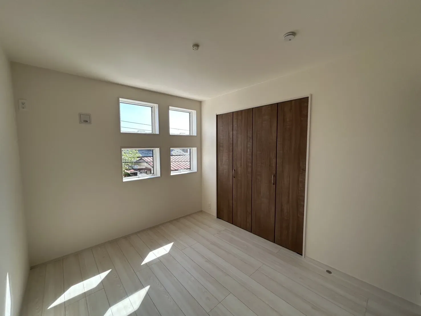 【①号棟5.25帖洋室】