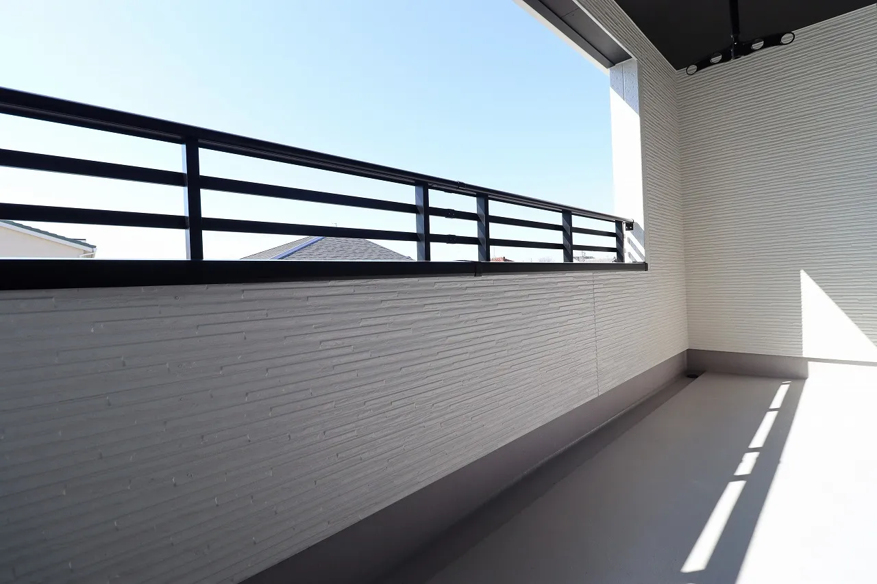 ①号棟　バルコニ―