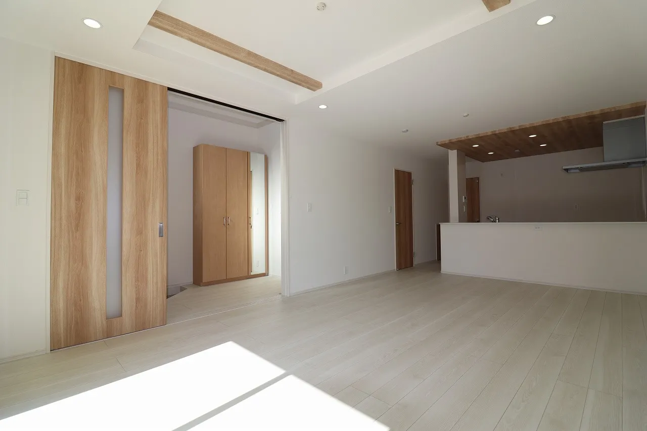 ③号棟　LDK(18.0帖)