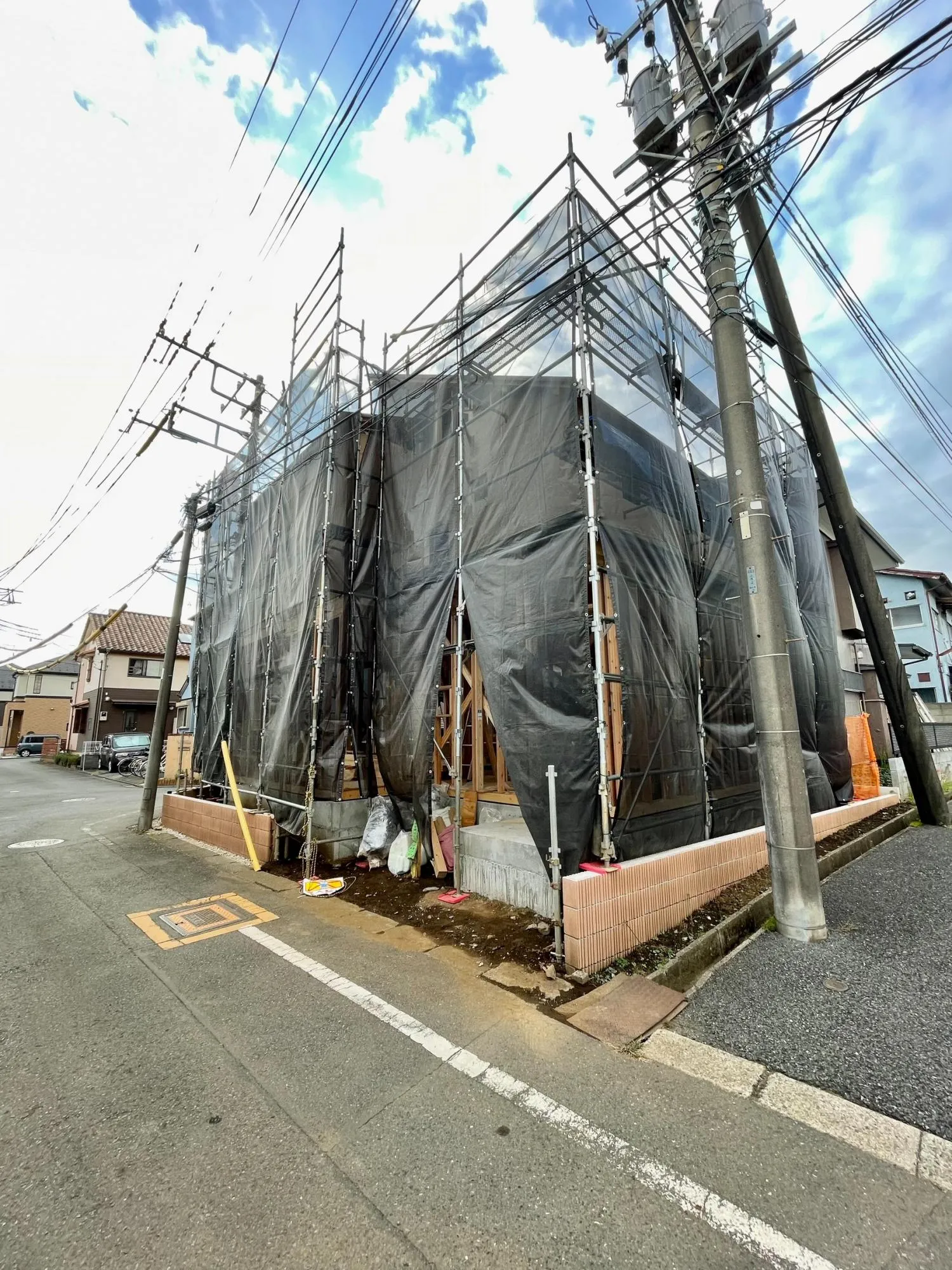【外観　建築中】