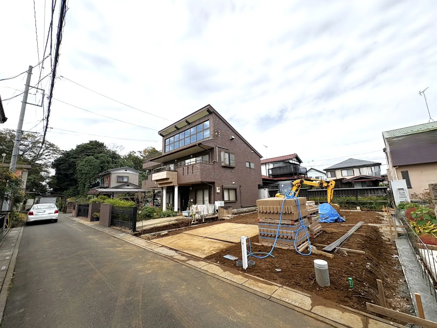 【販売現地】南道路の為、陽当たり良好♪