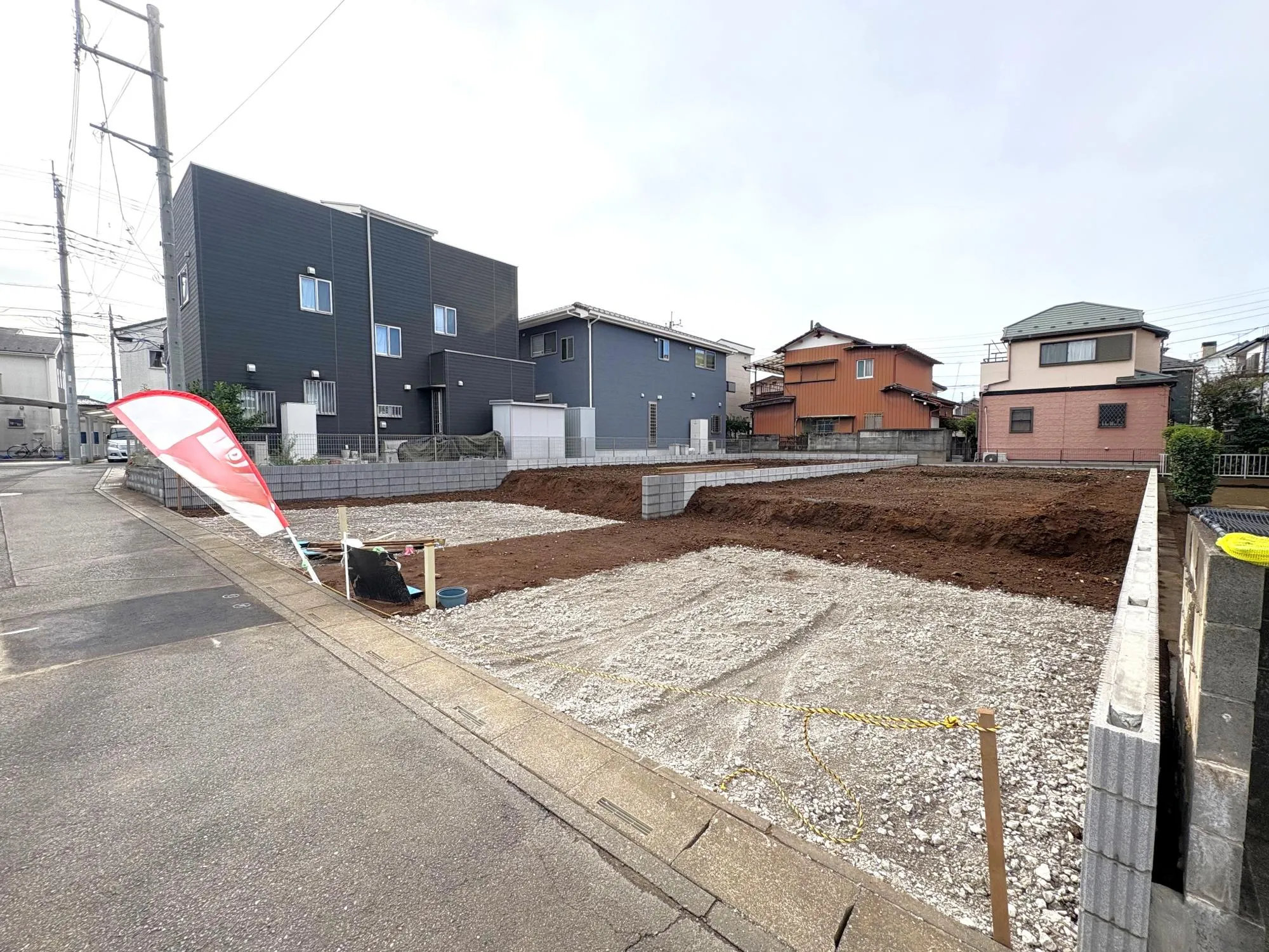 【販売現地】敷地広々50坪以上♪