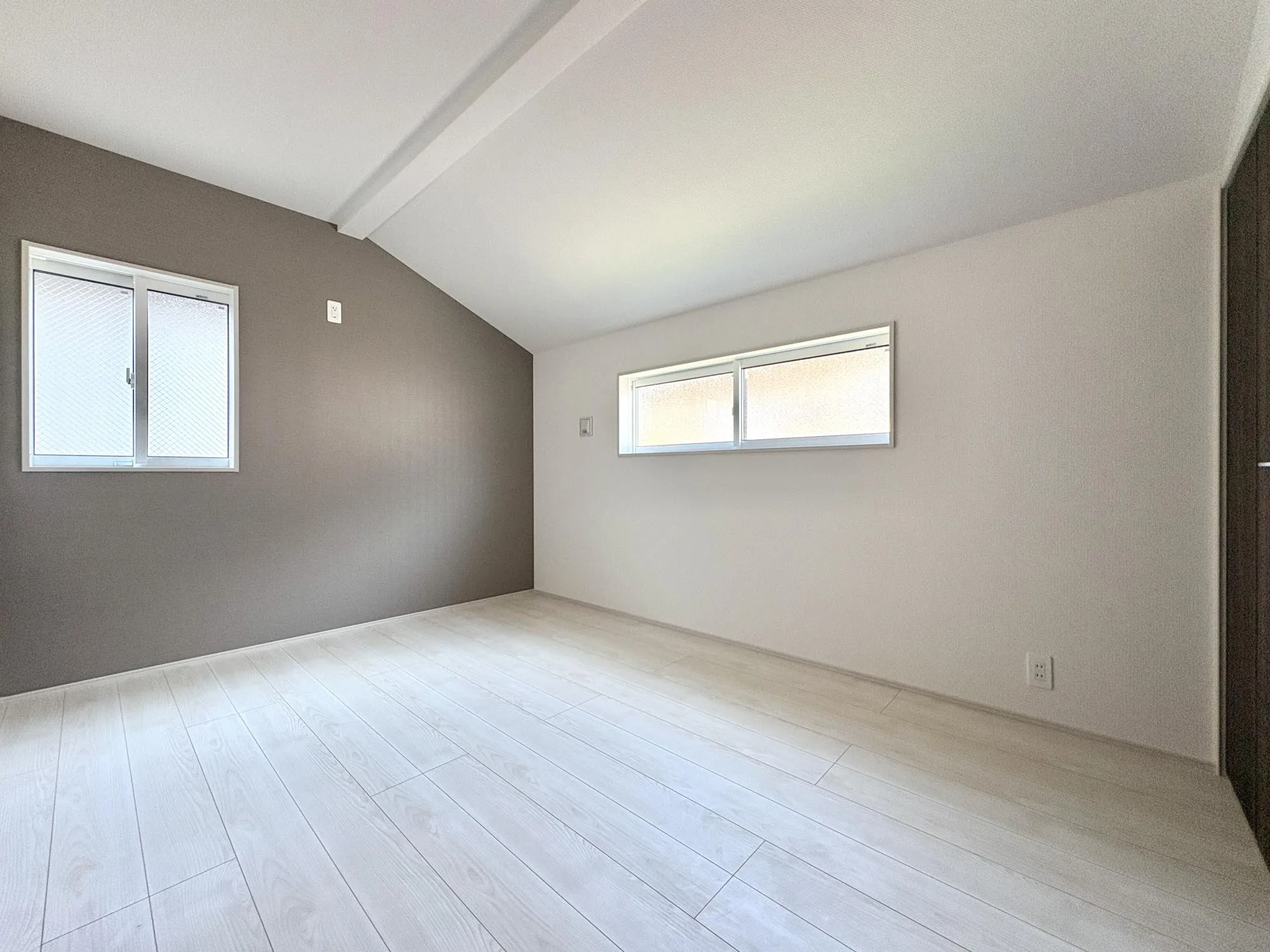 【4号棟/洋室(6.0帖)】