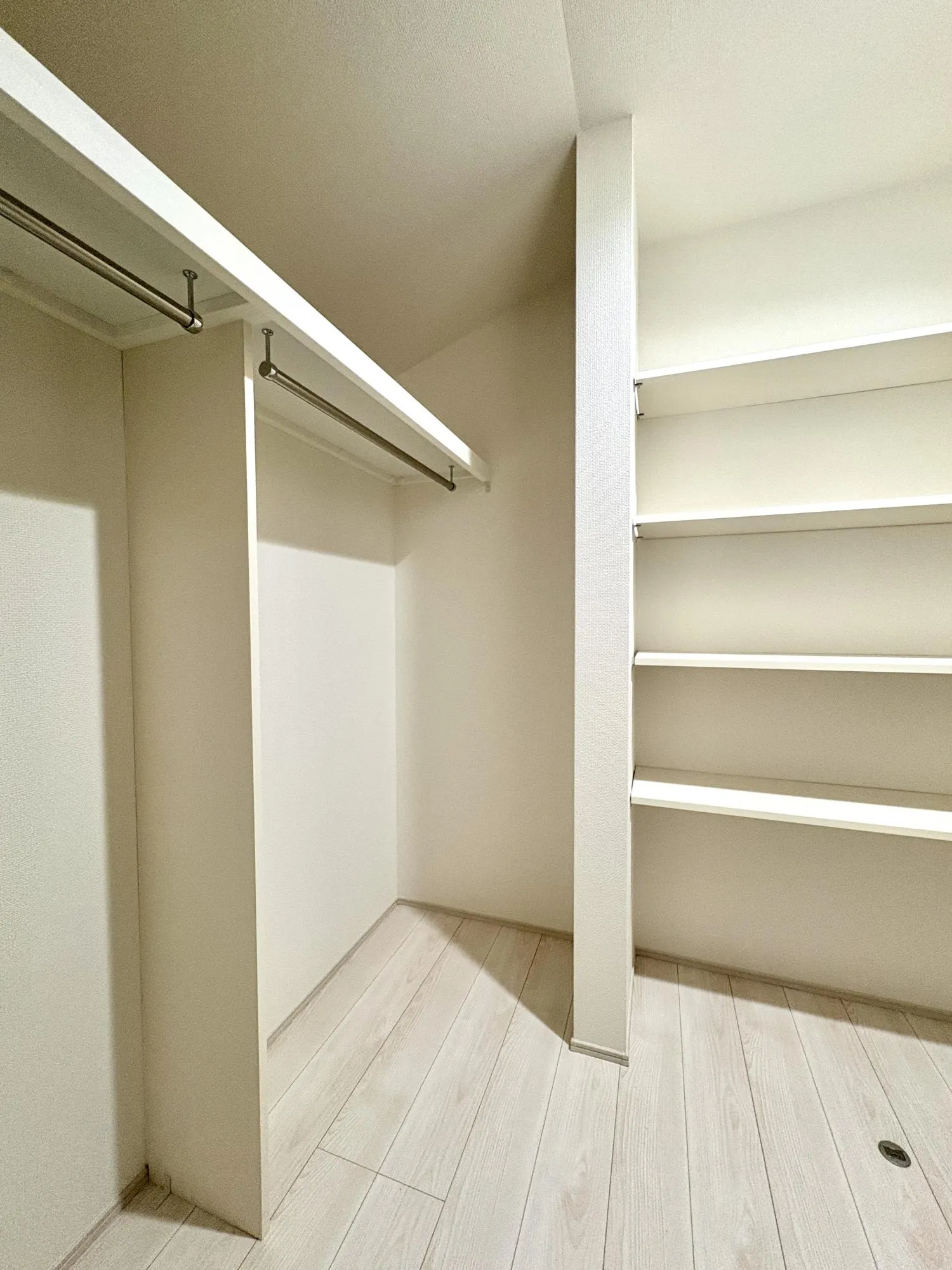 【4号棟/納戸】