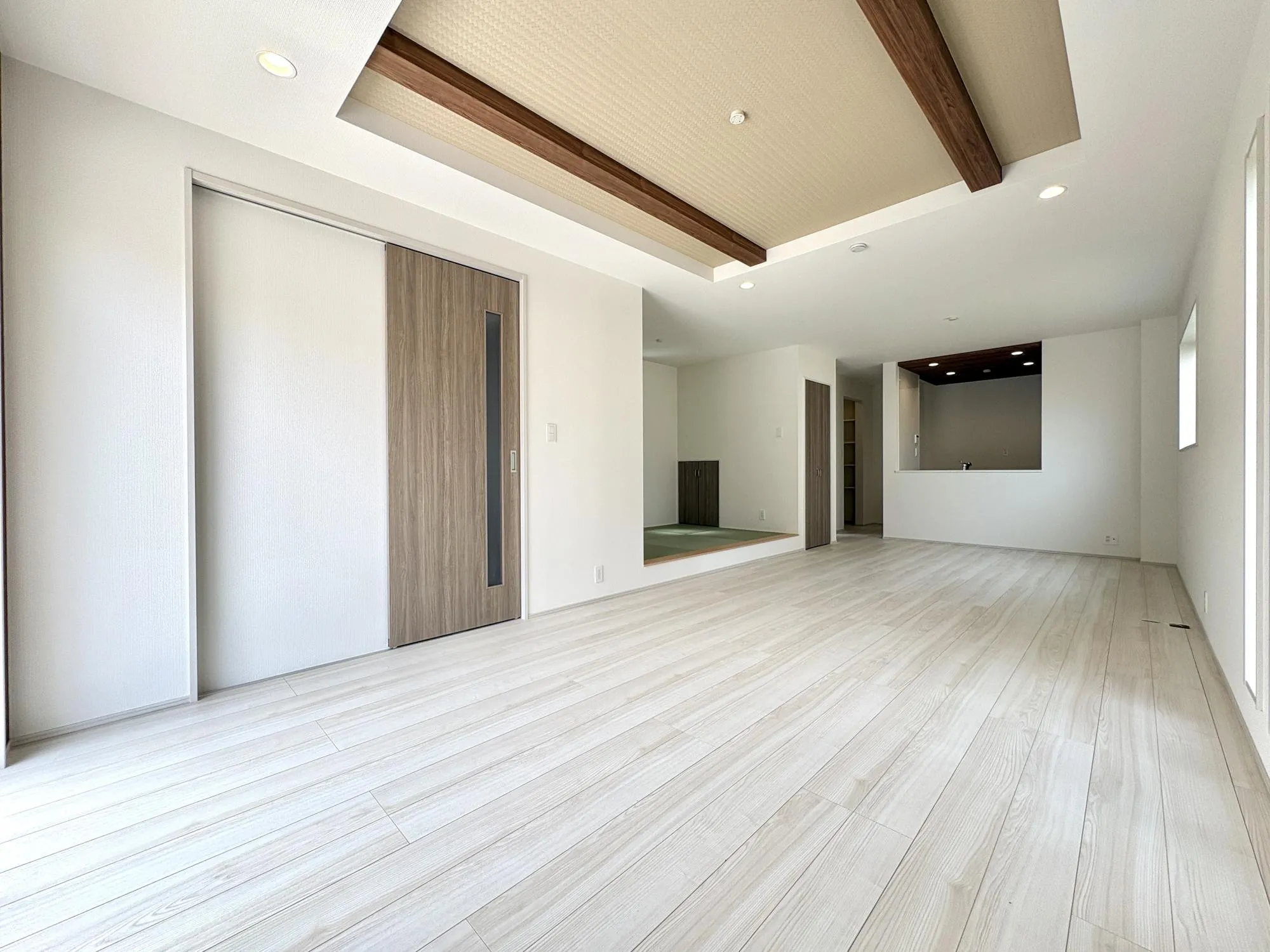 【5号棟/パントリー+タタミコーナー含むLDK(24.5帖)】