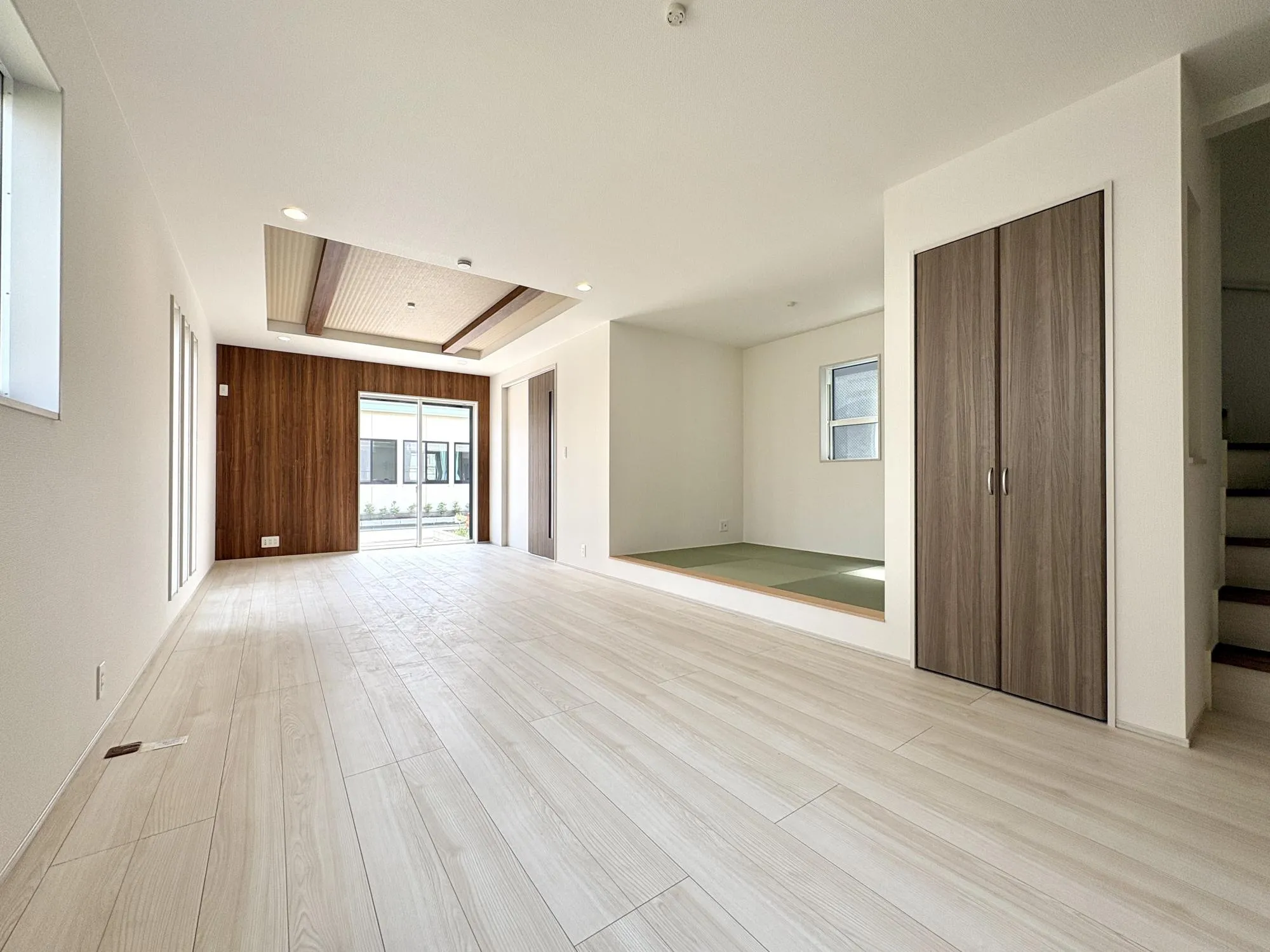 【5号棟/パントリー+タタミコーナー含むLDK(24.5帖)】