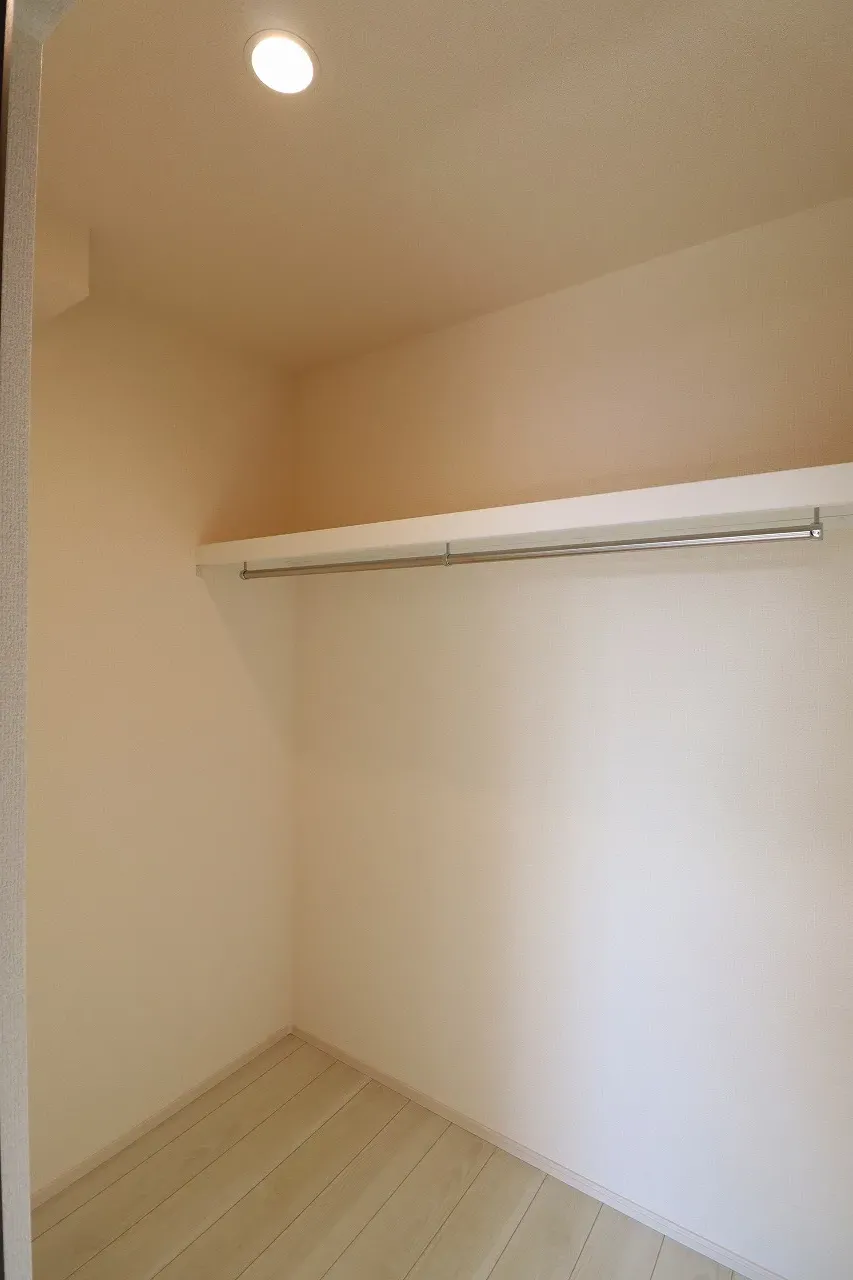 【1号棟ウォークインクローゼット】