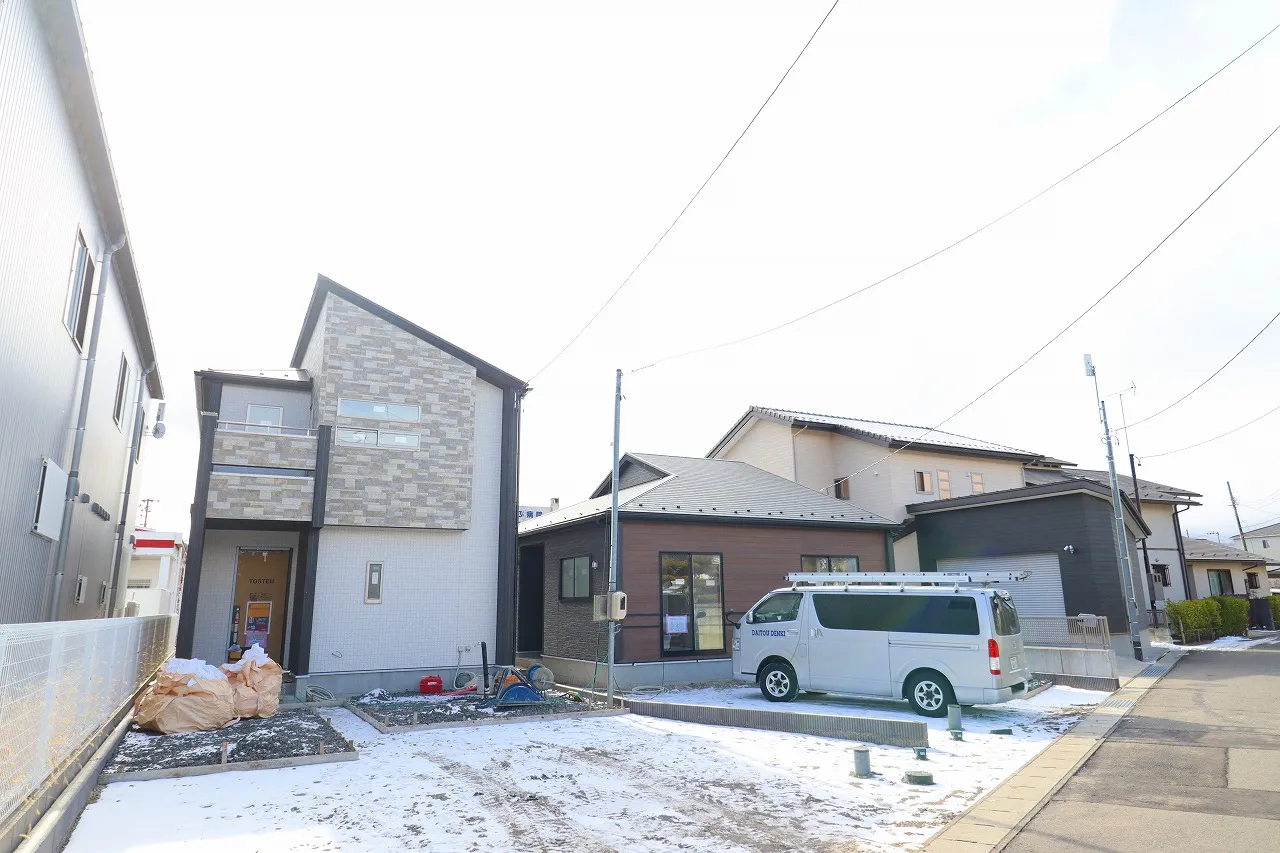 ブルーミングガーデン 福島市大森高畑2棟