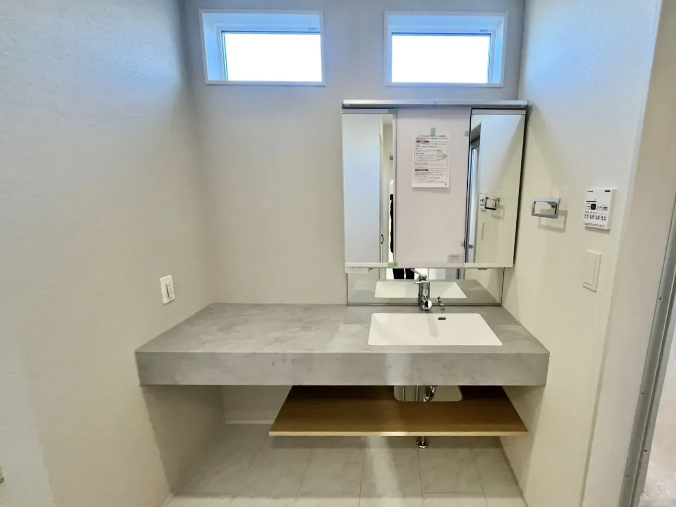 【1号棟/洗面化粧台】