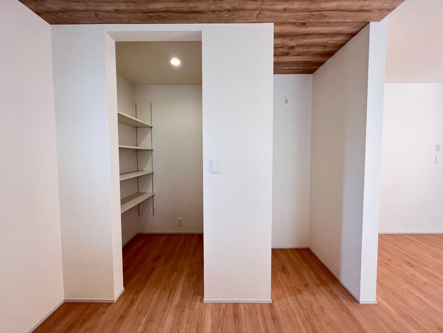 【パントリー】