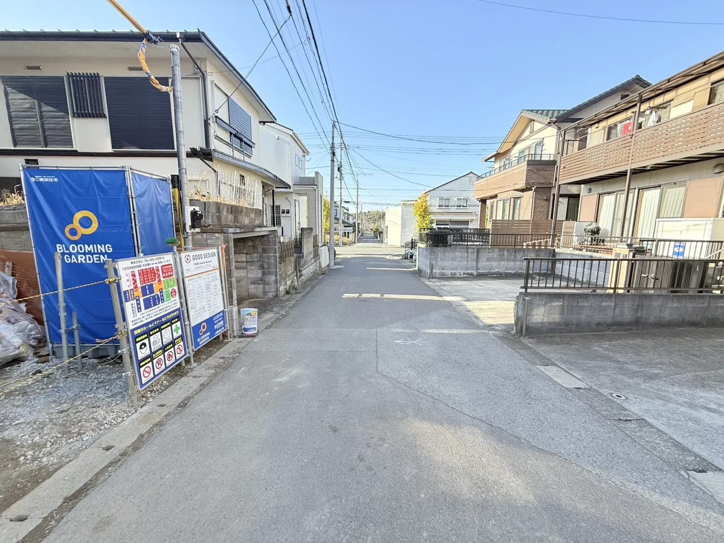 【2025.11.30 販売現地・前面道路】