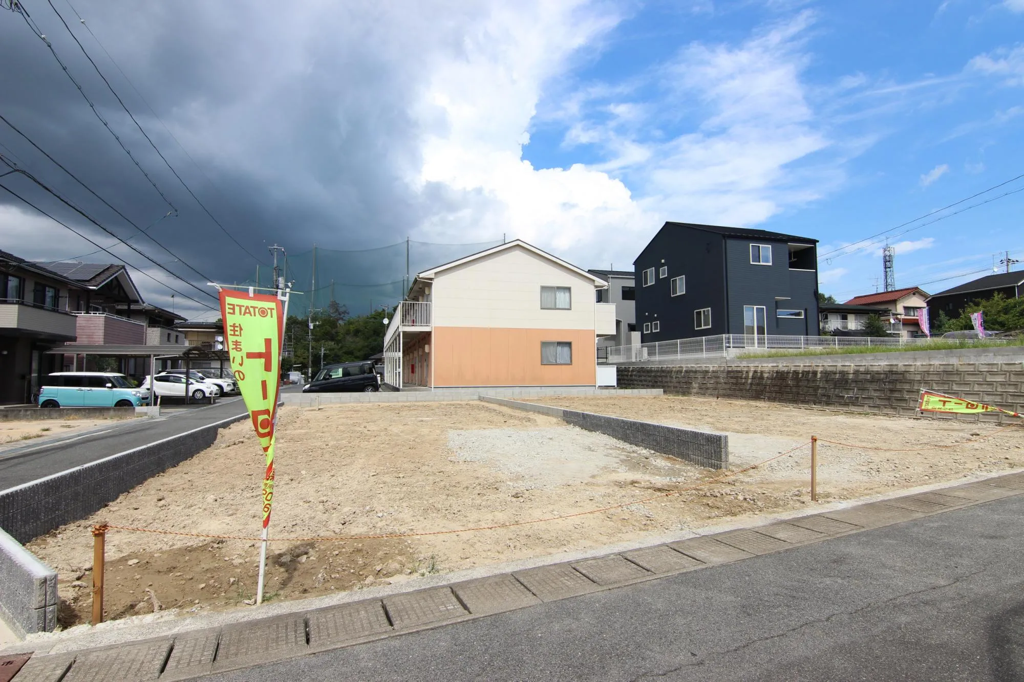 前面道路から見た宅地