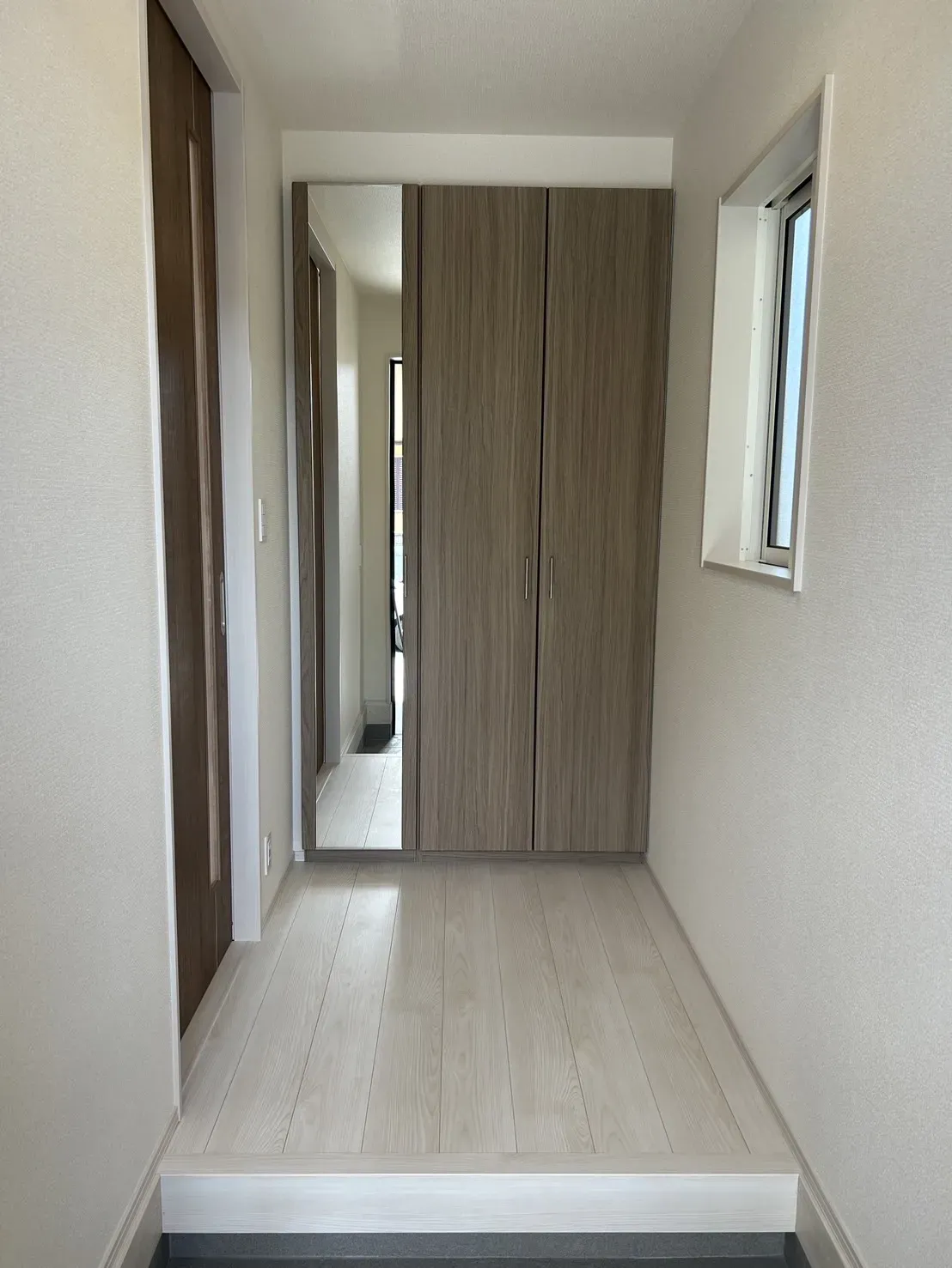 【②号棟SB】
大容量シューズボックス