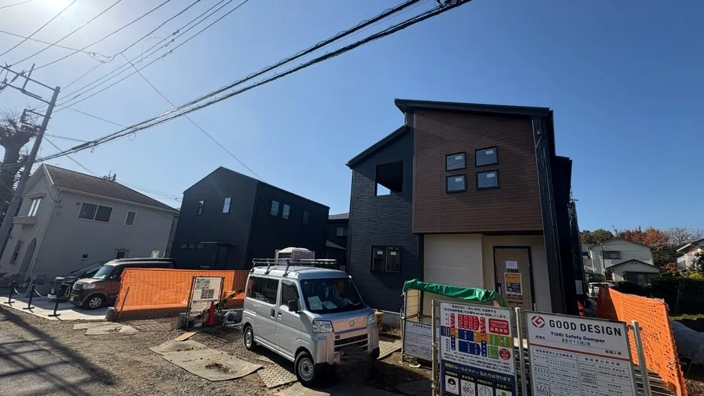 1号棟　外観写真　足場が外れました!