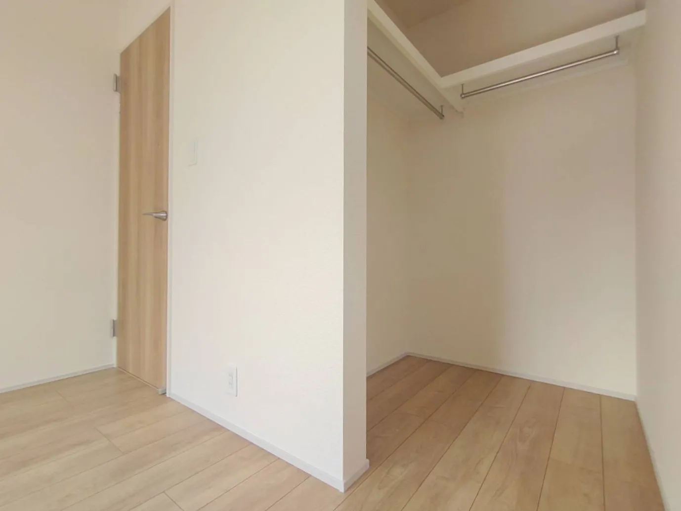 南東側居室5.25帖ウォークインクローゼット