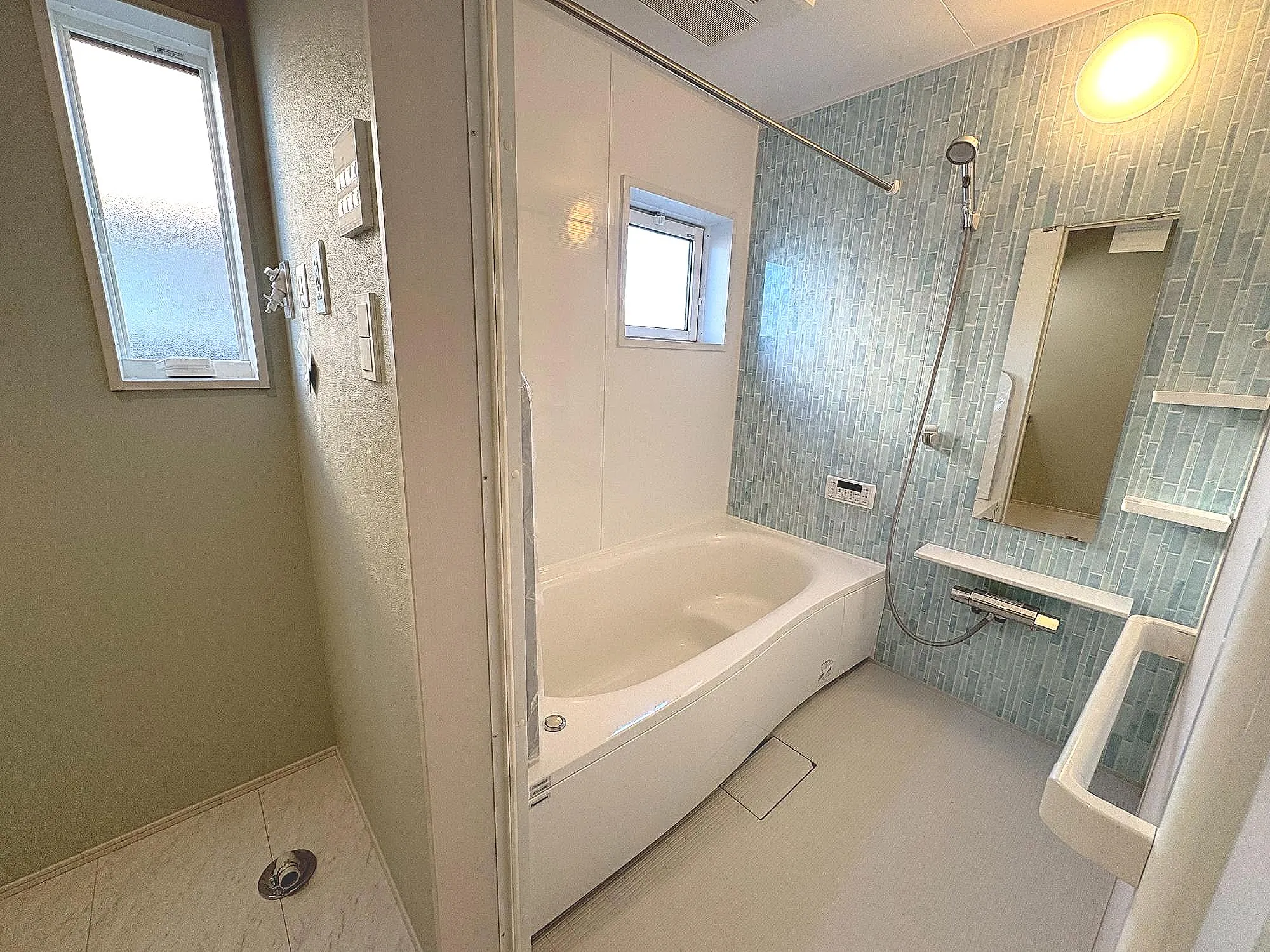 暖房換気乾燥機付浴室