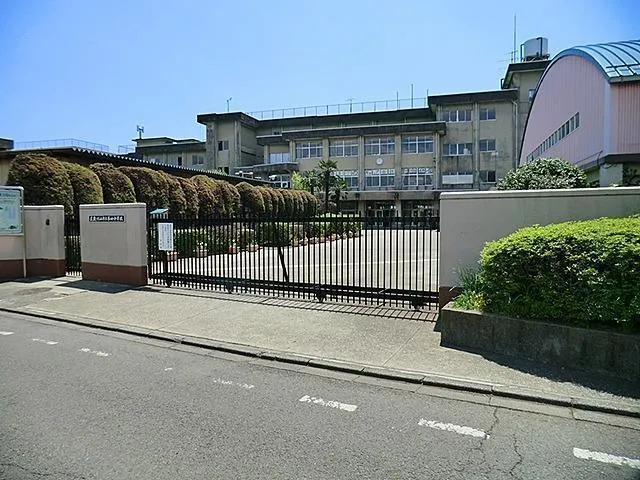 武蔵村山市立第四中学校